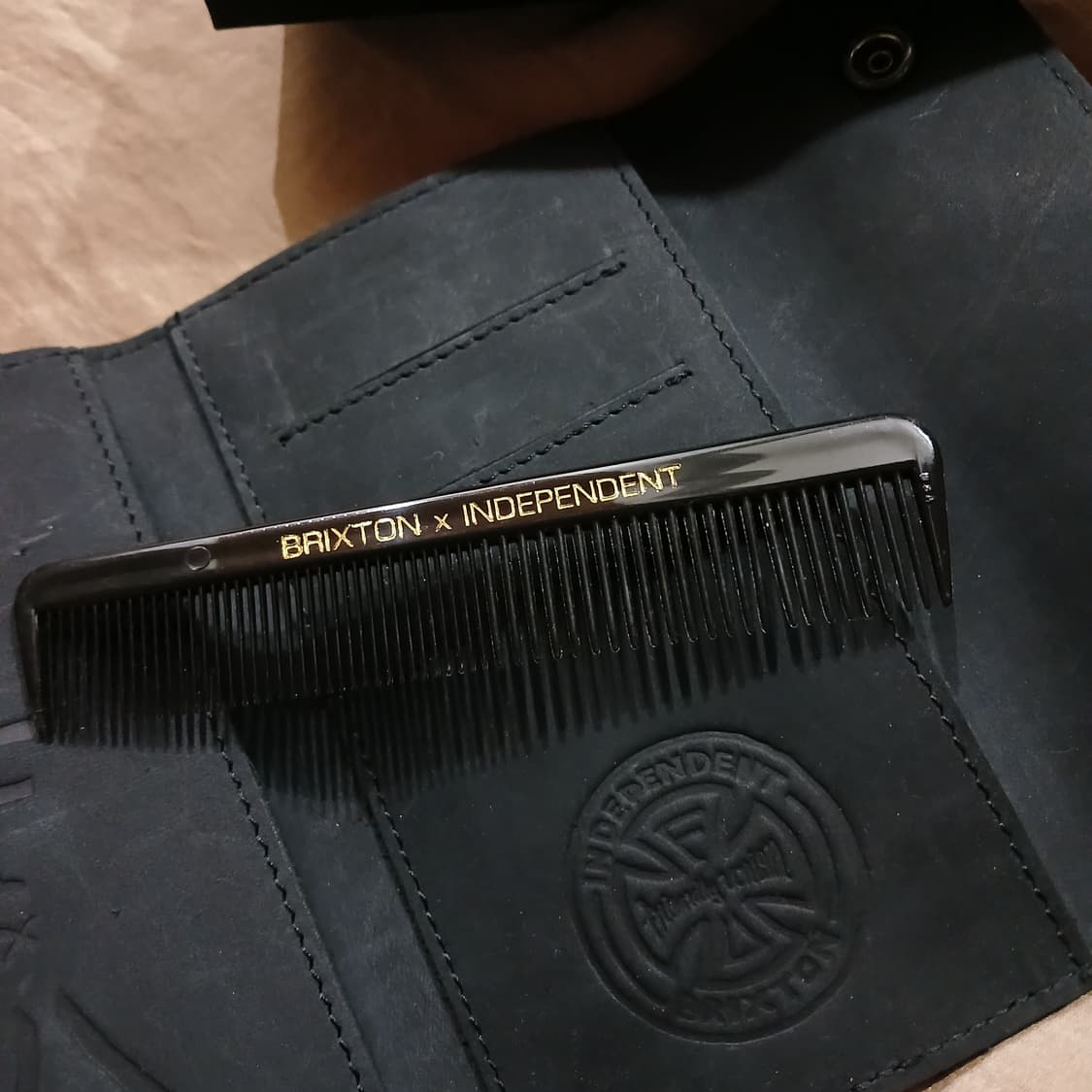 인디펜던트 × 브릭스톤 지갑 / 새제품 (빗포함) 상품이미지6