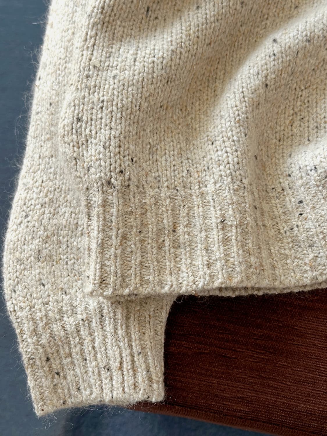 Brushed fabric sparkle pattern knit P/O 상품이미지8