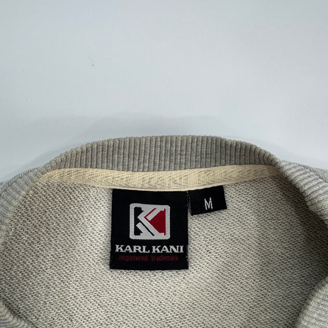 Khal Kani 칼카니 자수 로고 그레이 맨투맨 상품이미지5