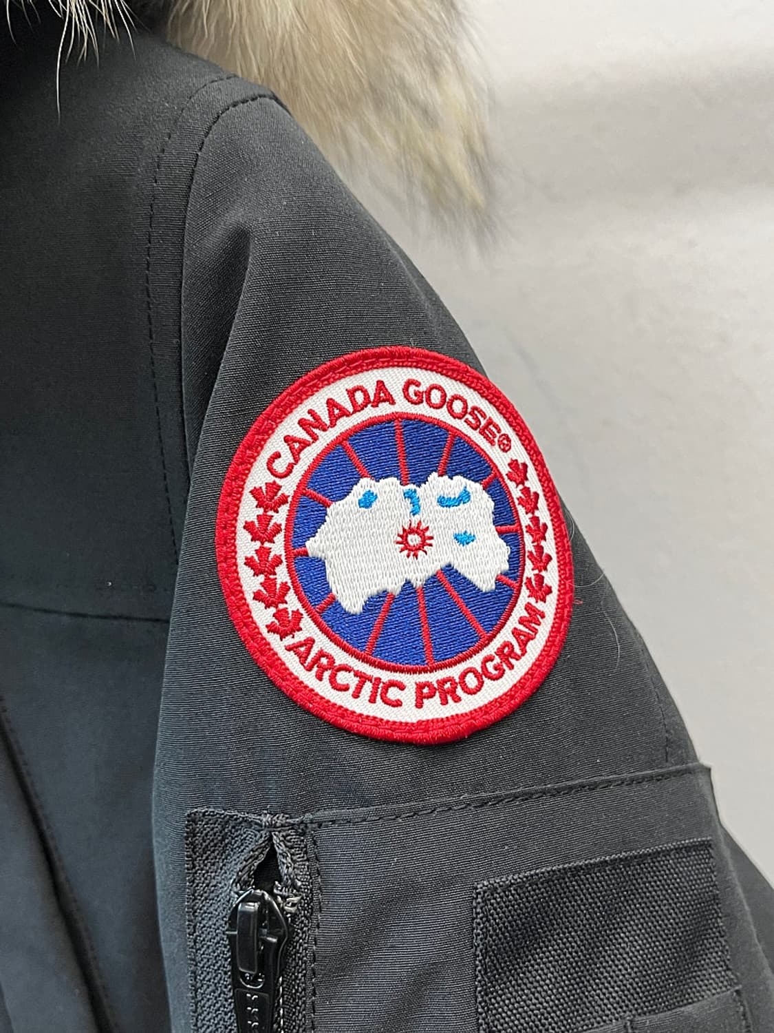 여) 캐나다구스 몬테벨로 다운파카  상품이미지3