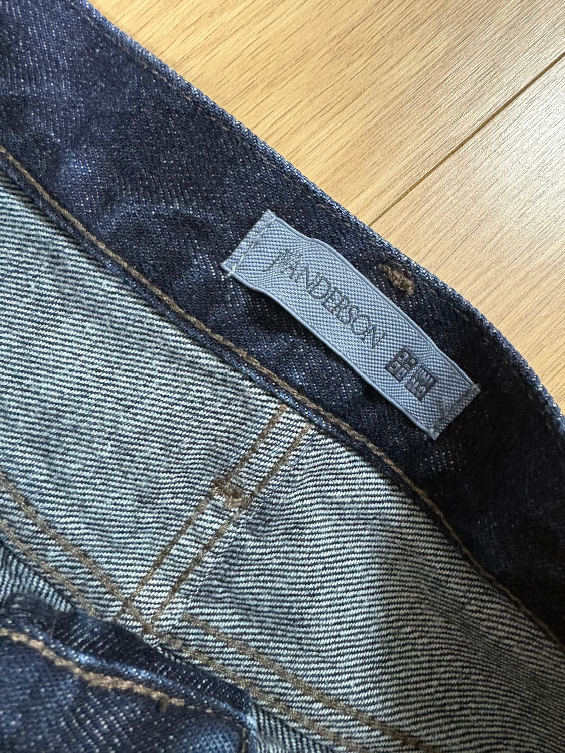 유니클로 JW앤더슨 스트레이트진 34 상품이미지3