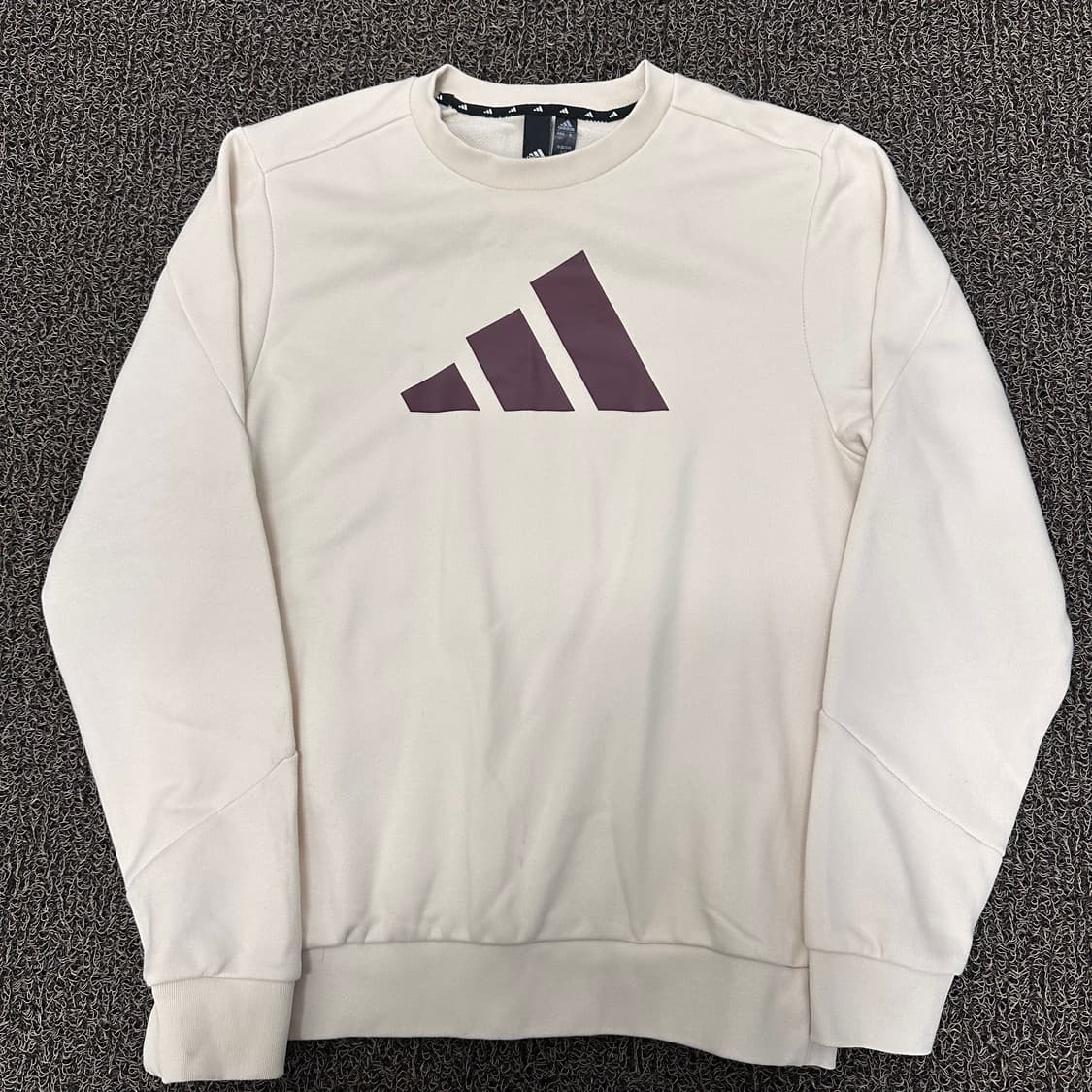 아디다스 맨투맨 베이지 M 상품이미지1