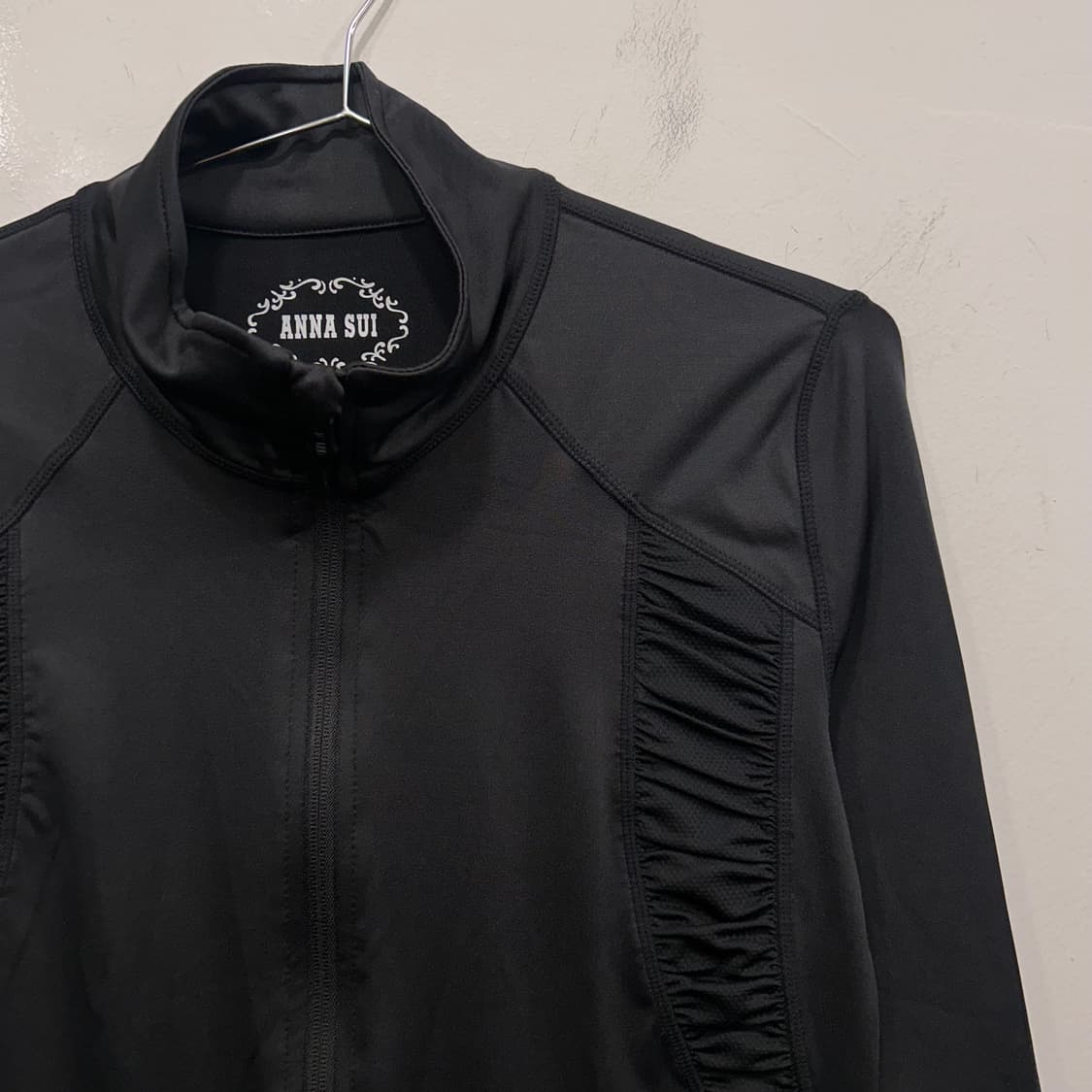 안나수이 스판코튼 셔링 집업 져지 상품이미지1