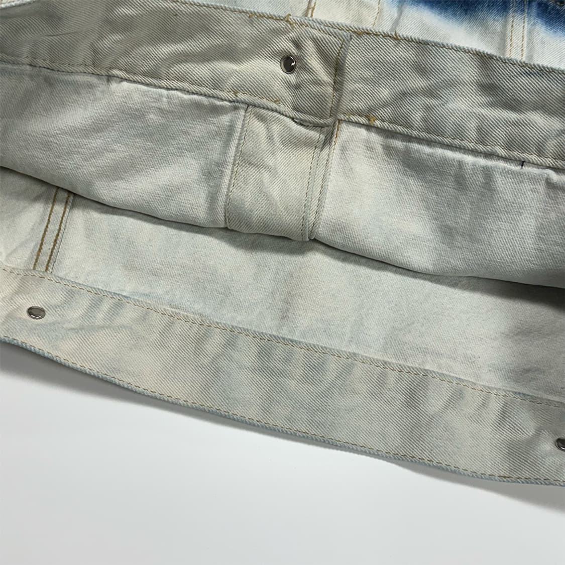 앤더슨벨 레터링 투톤 데님 자켓 상품이미지4