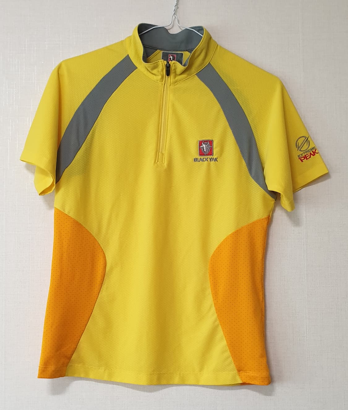 블랙야크 반집업 반팔티 90사이즈 상품이미지1