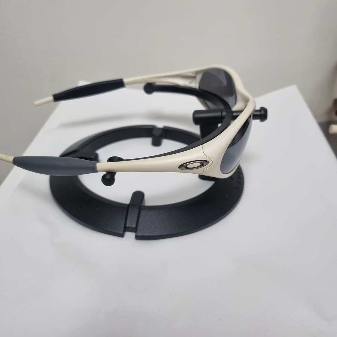 오클리 아이자켓 1.0  화이트 gen2 상품이미지2