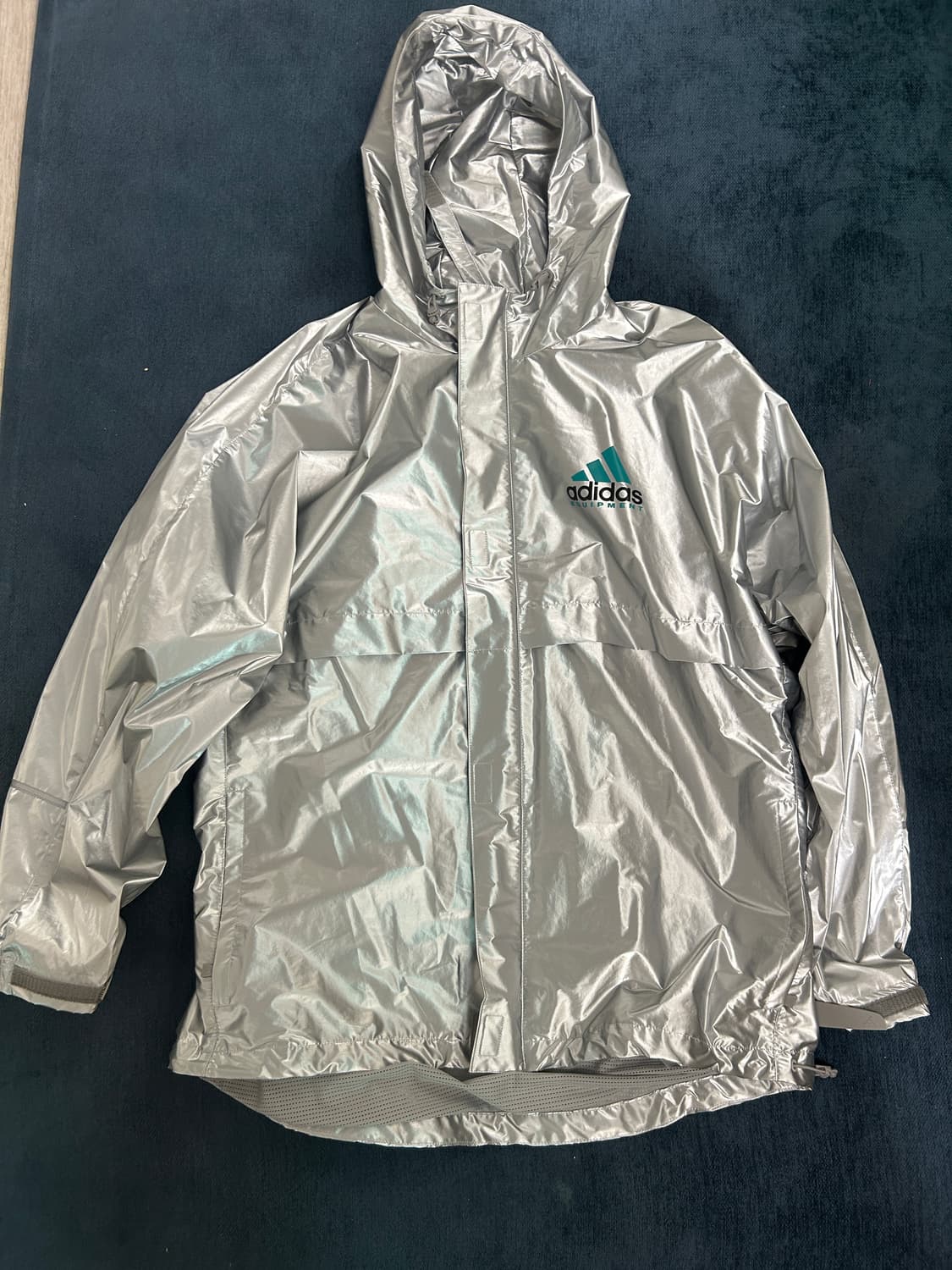 아디다스 이큅먼트 바람막이 상품이미지1