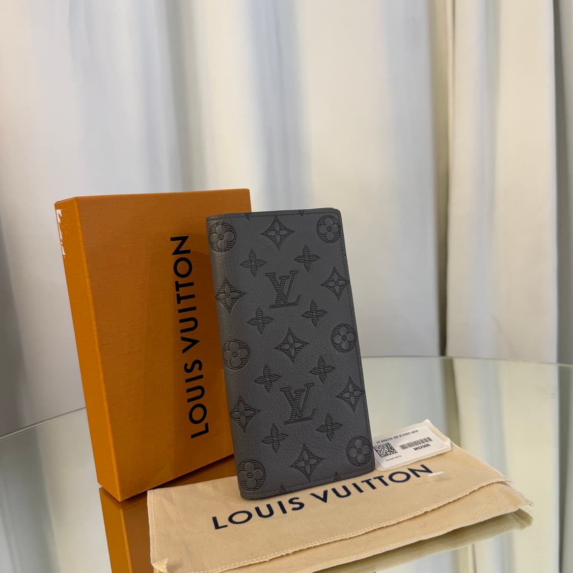 [정품] 루이비통 쉐도우 모노그램 레더 브라짜 월릿 장지갑 M62900 상품이미지2