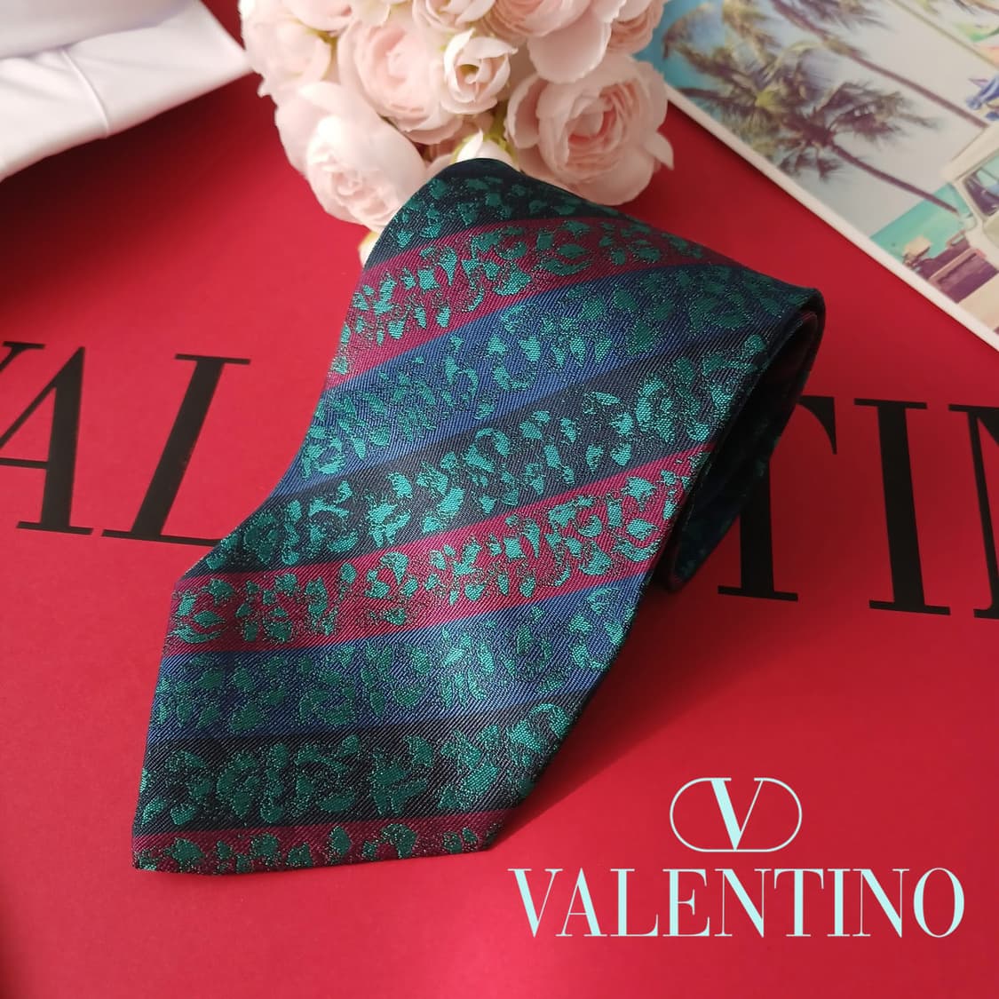 발렌티노 실크 플로럴 스트라이프 넥타이 9.3cm A+등급 A18897
 상품이미지1