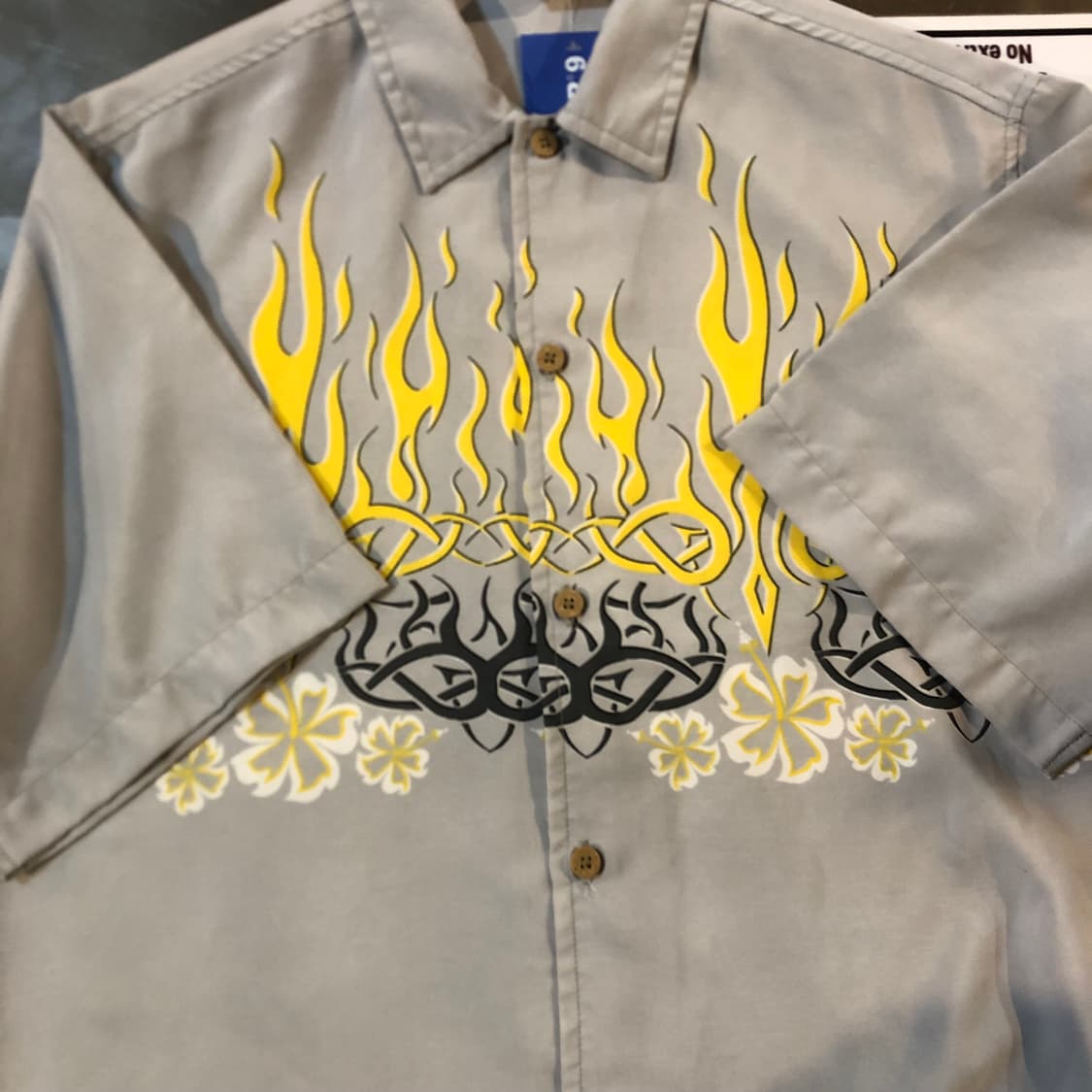 [NO.9] y2k 트라이벌 반팔 셔츠 그레이 상품이미지3