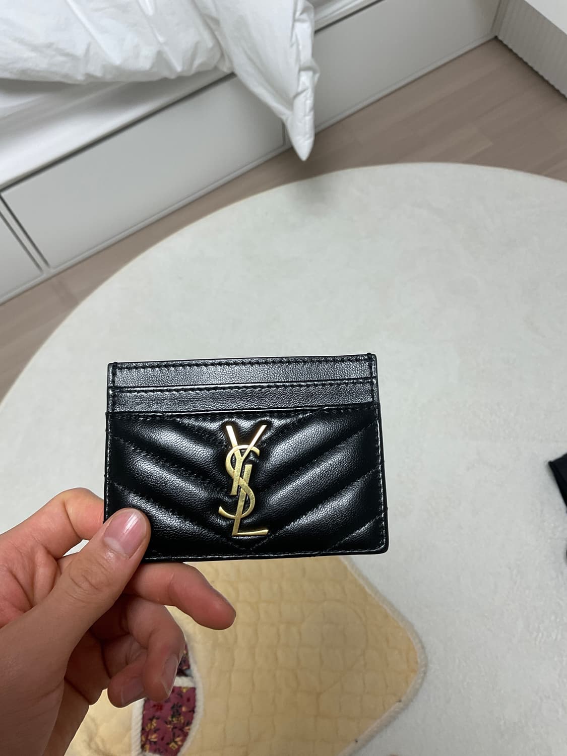 입생로랑 카산드라 카드지갑 상품이미지1