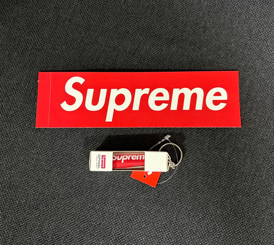 슈프림 x 오피넬 No.4 나이프 키체인 키링 스티커 상품이미지1