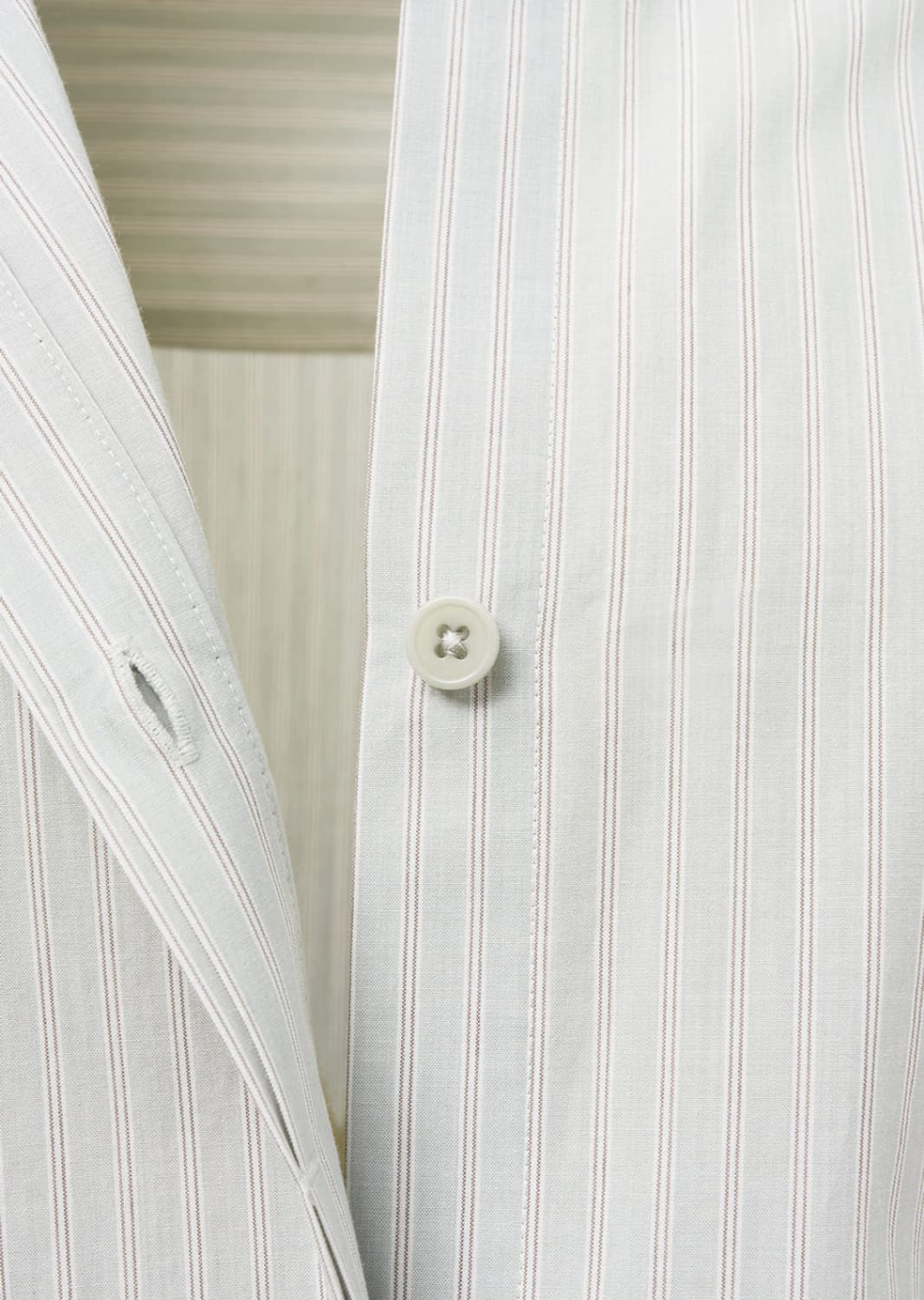 새제품) 아모멘토 25ss 스트라이프 셔츠 os 남녀공용 상품이미지2