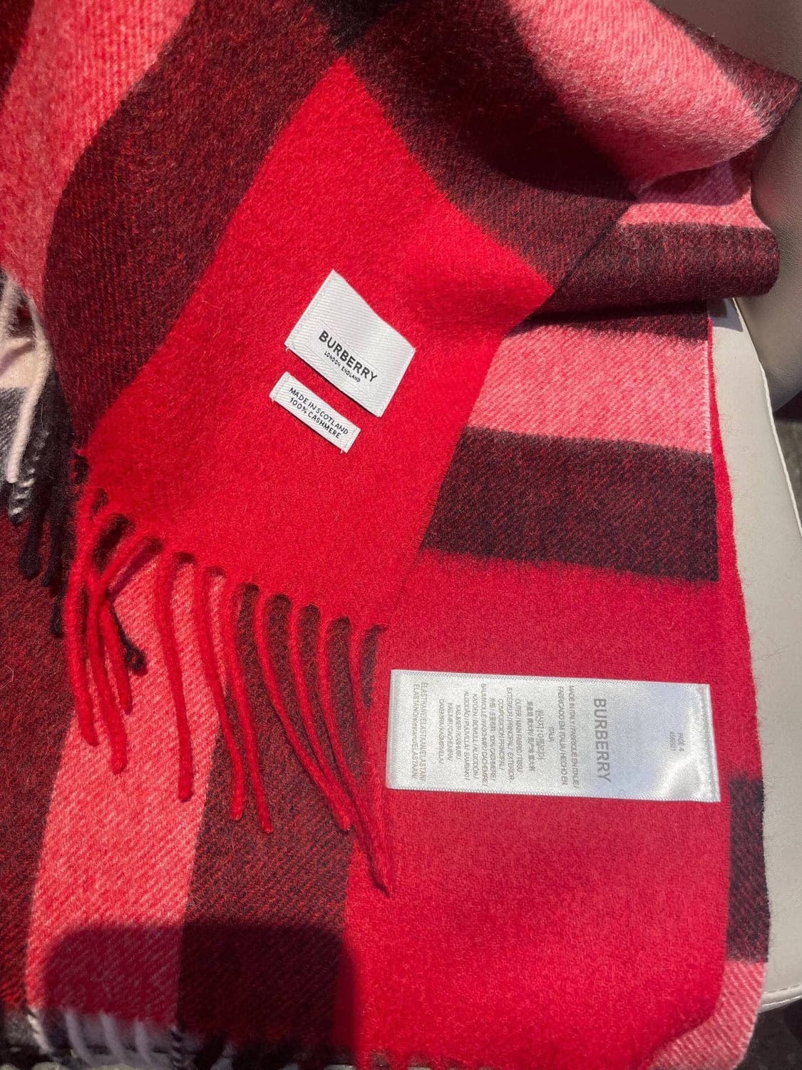 버버리 양면 머플러 램스울 100% 추동 단품
 상품이미지3