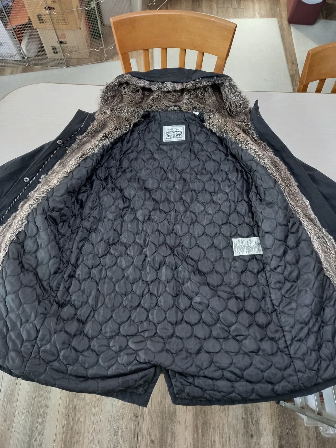 L100 리바이스 여성용 피쉬테일 야상패딩 블랙 L-684 상품이미지5