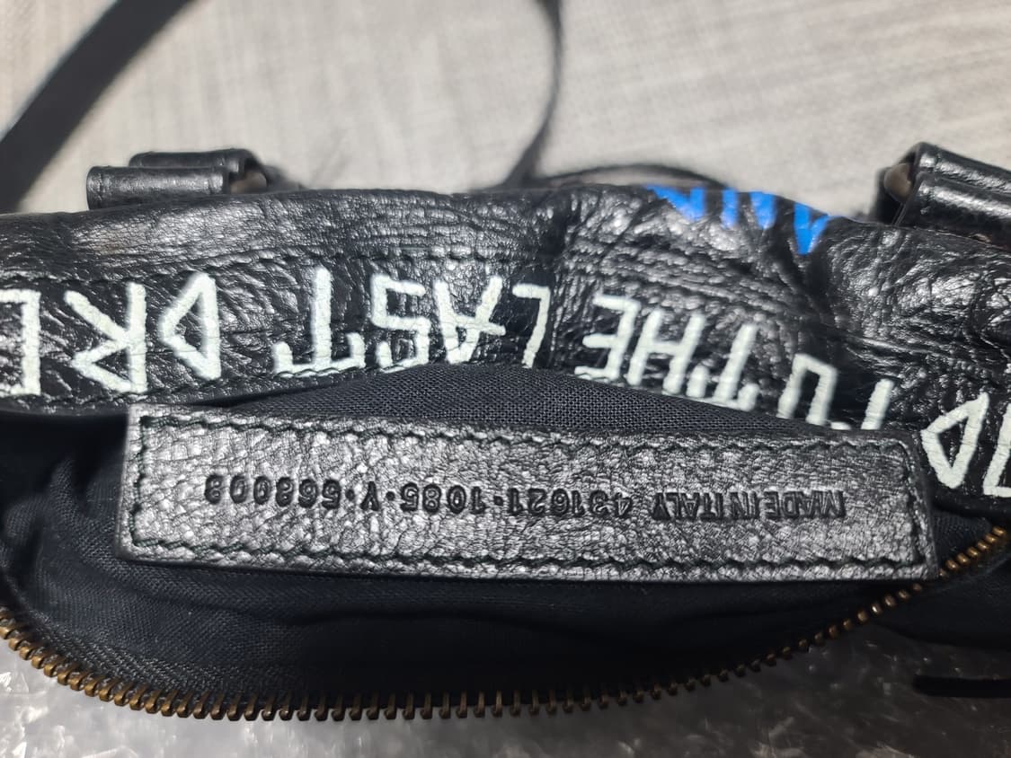 발렌시아가 모터백 스몰 그래피티 블랙 토트백 크로스백 상품이미지8