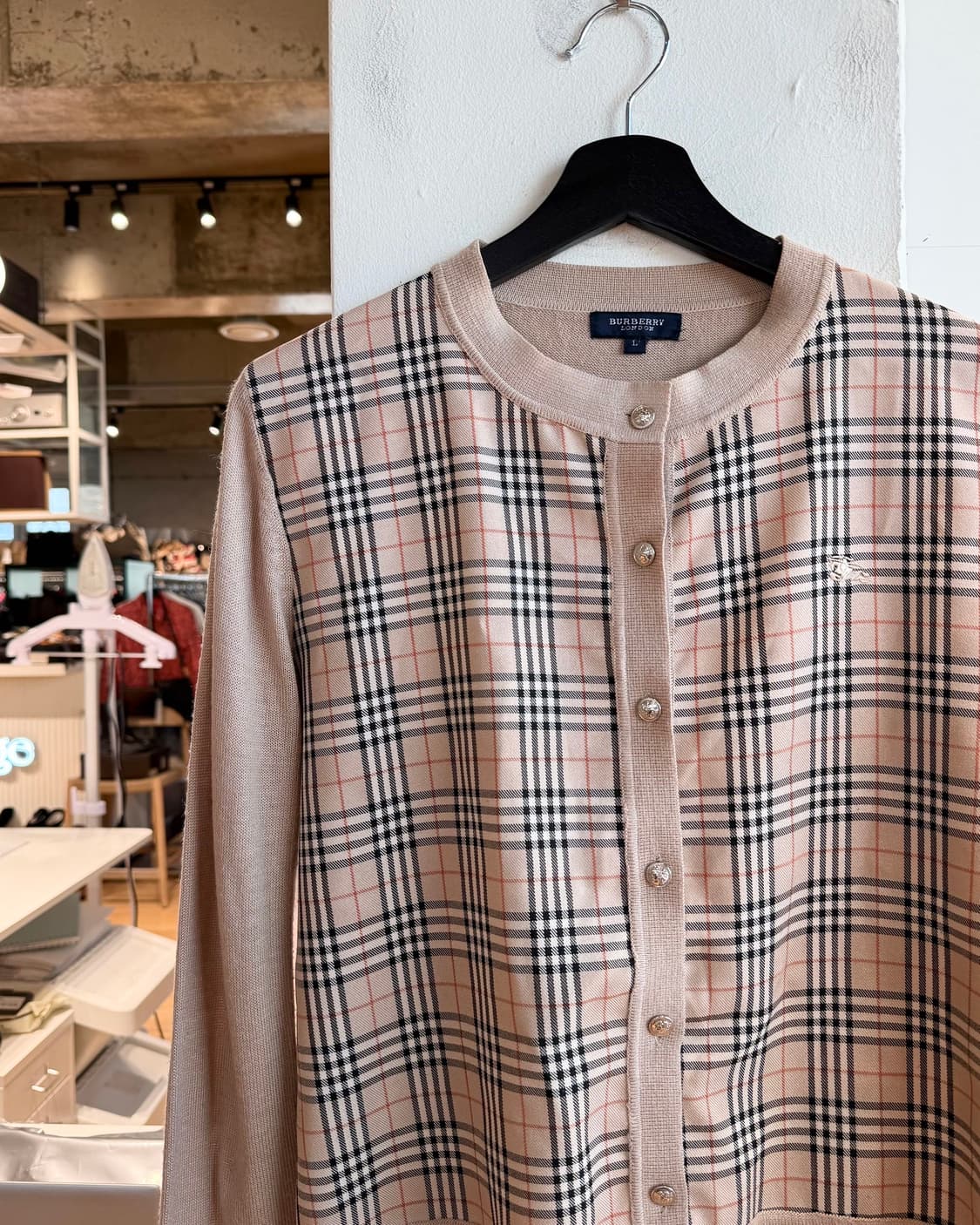 버버리 베이지 노바체크 가디건  상품이미지4