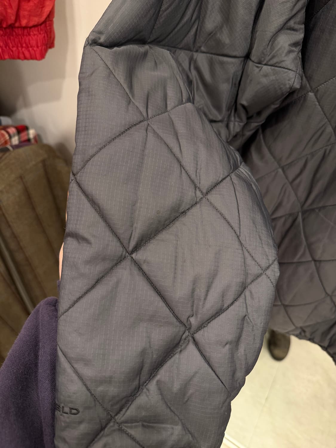 Columbia 컬럼비아 립스탑 리버서블 프리마로프트 라이트 패딩 상품이미지4