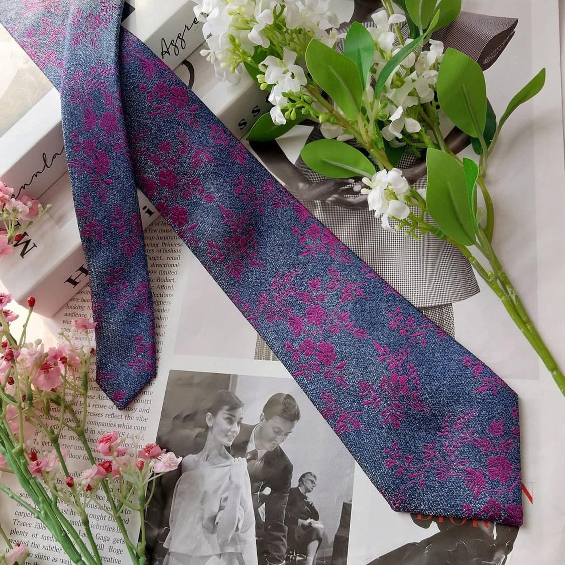 오스틴리드 실크 퍼플 플로럴 패턴 넥타이 8.2cm A+등급 K2112
 상품이미지4