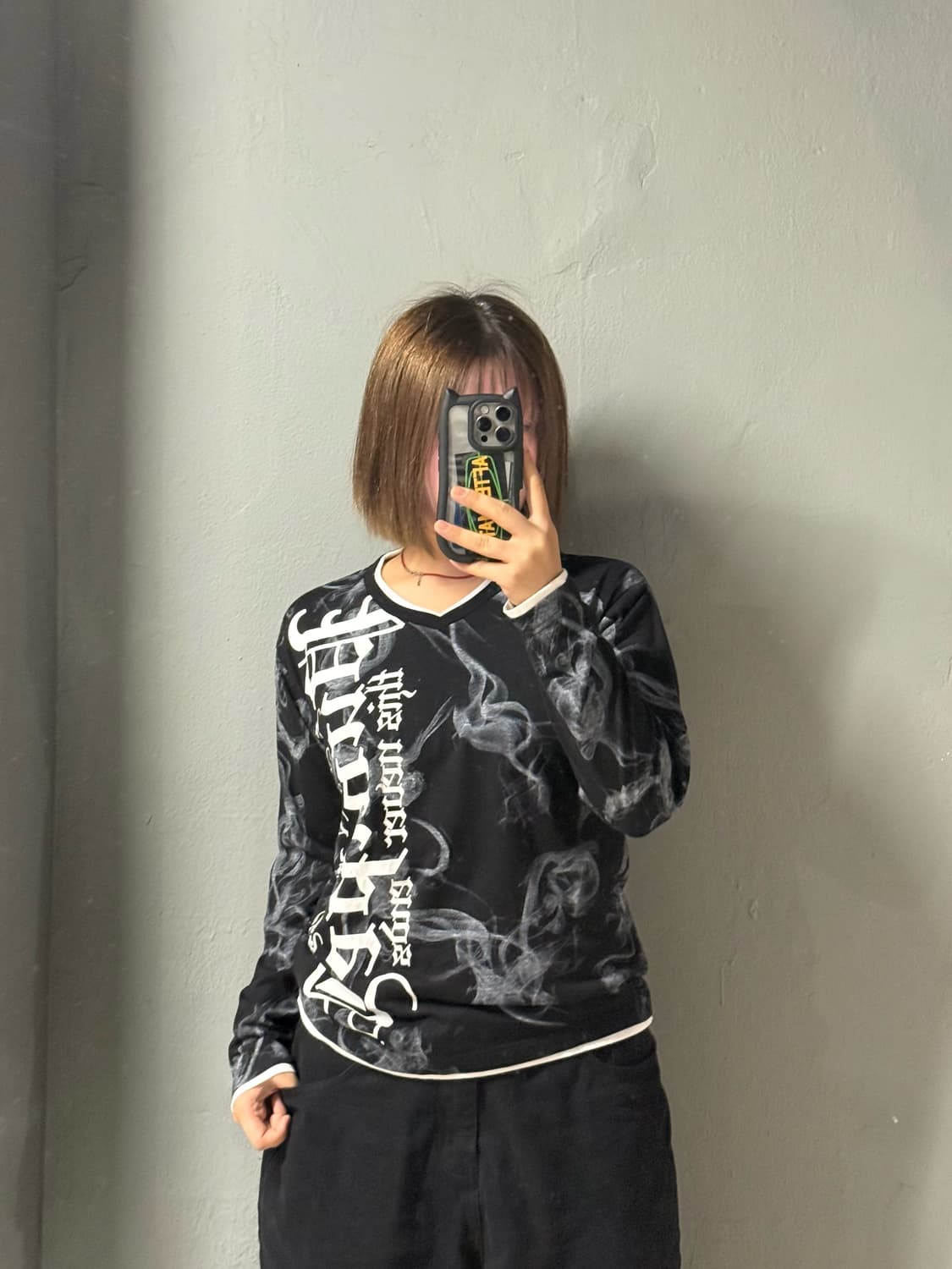 Clash Ahead smoke lettering long sleeve 상품이미지2