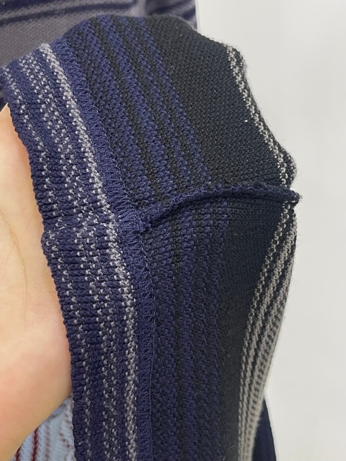 알마니 남성 니트 100 상품이미지7