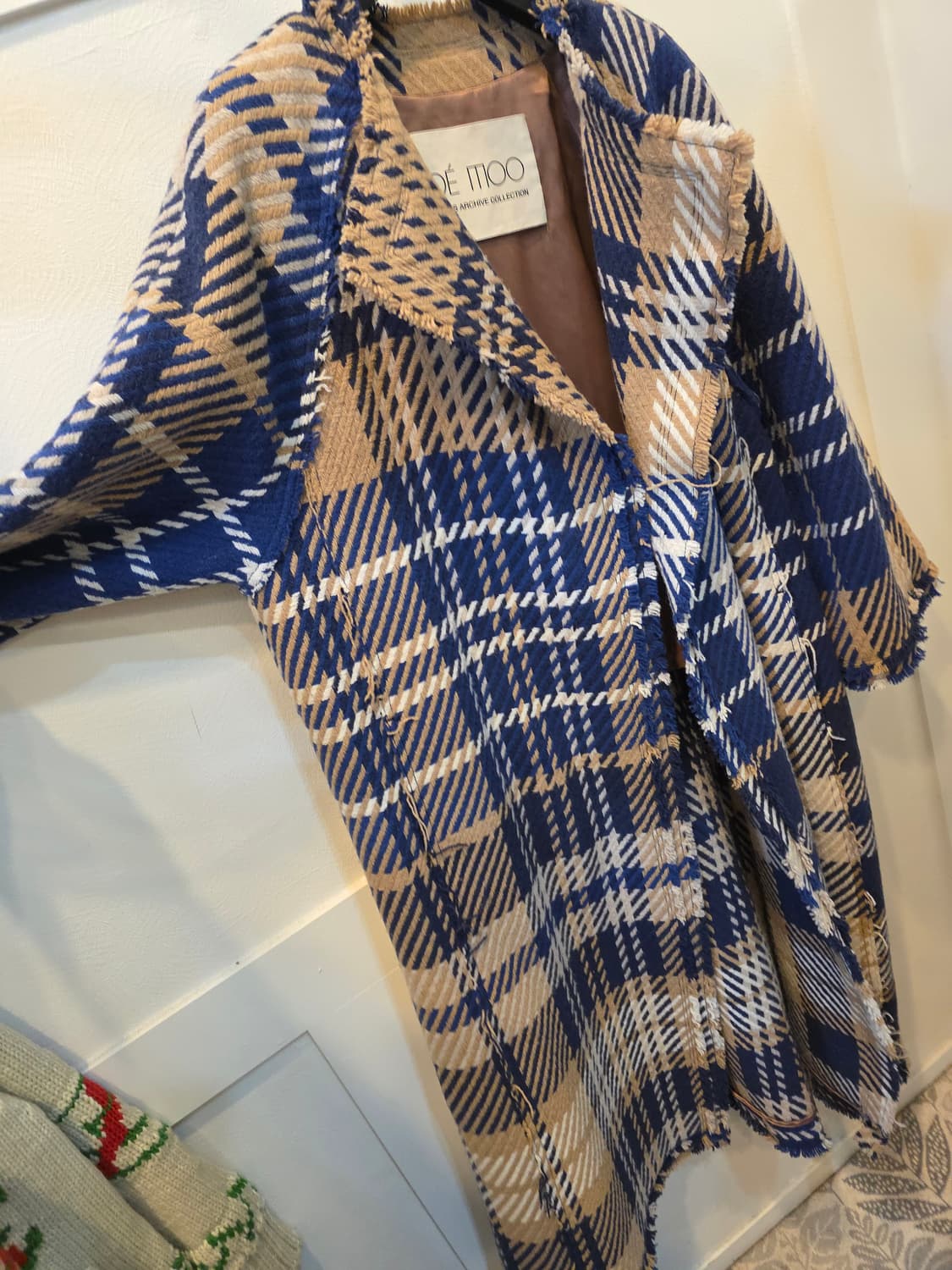 데무 한정판 하운드투스 트위드 롱 코트 상품이미지4