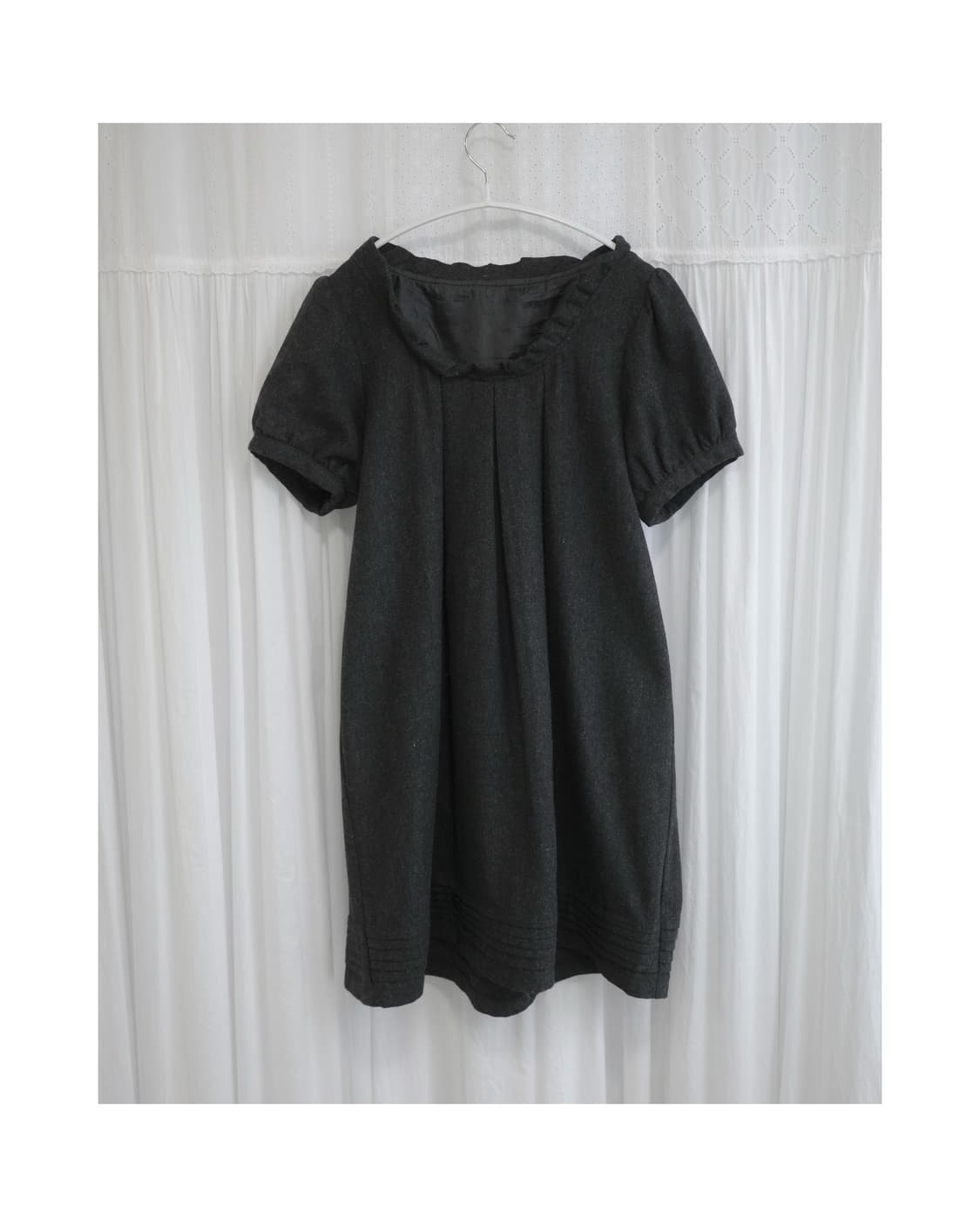 Charcoal Frill Pintuck Dress 상품이미지3