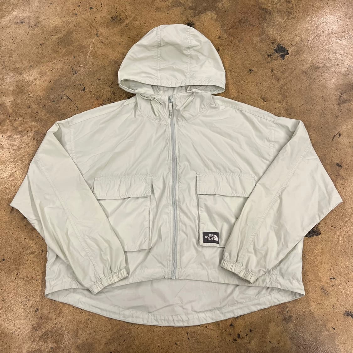 노스페이스 크롭 바람막이 상품이미지2