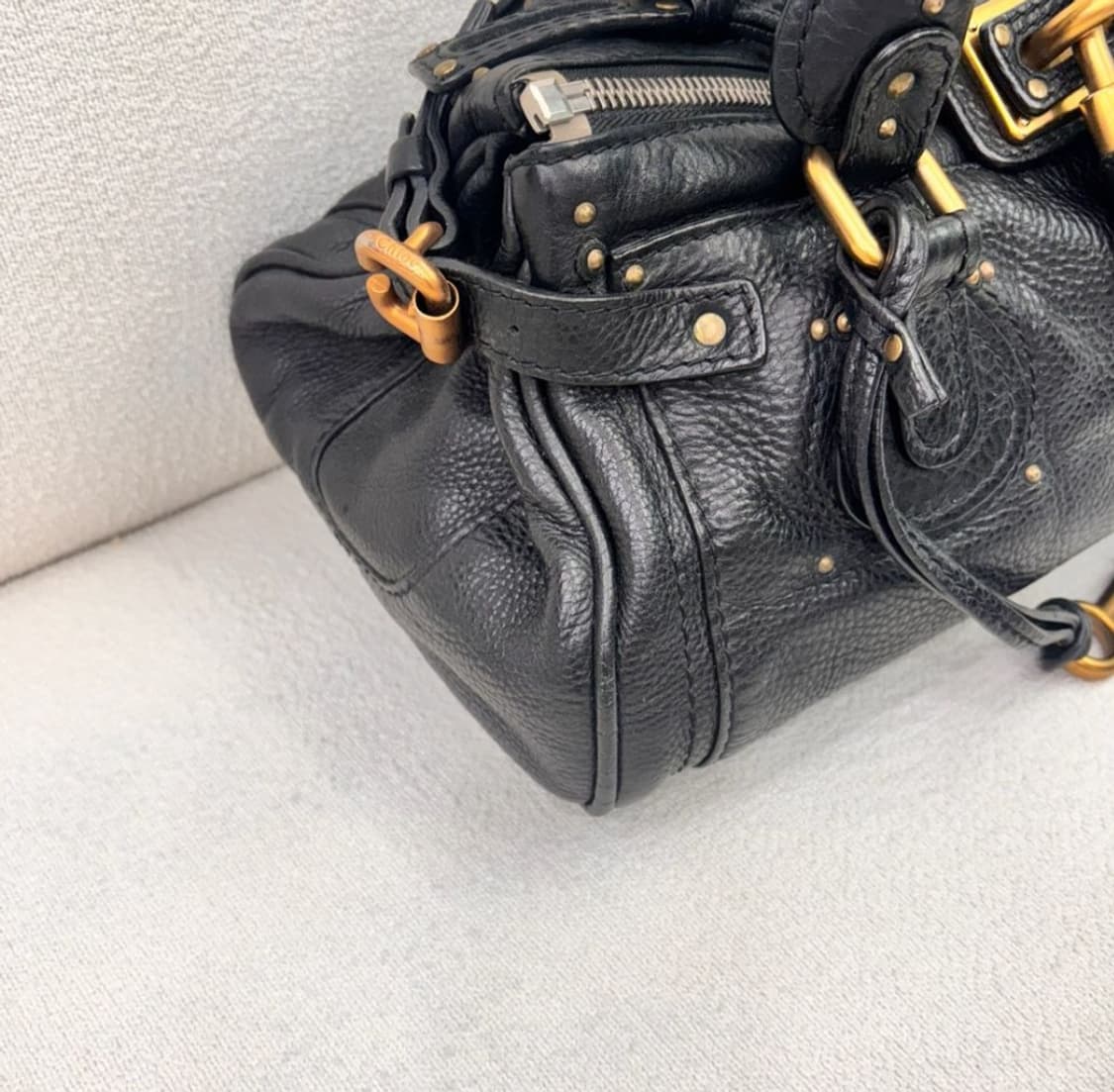 끌로에 패딩턴백 블랙 금장
미듐 상품이미지4