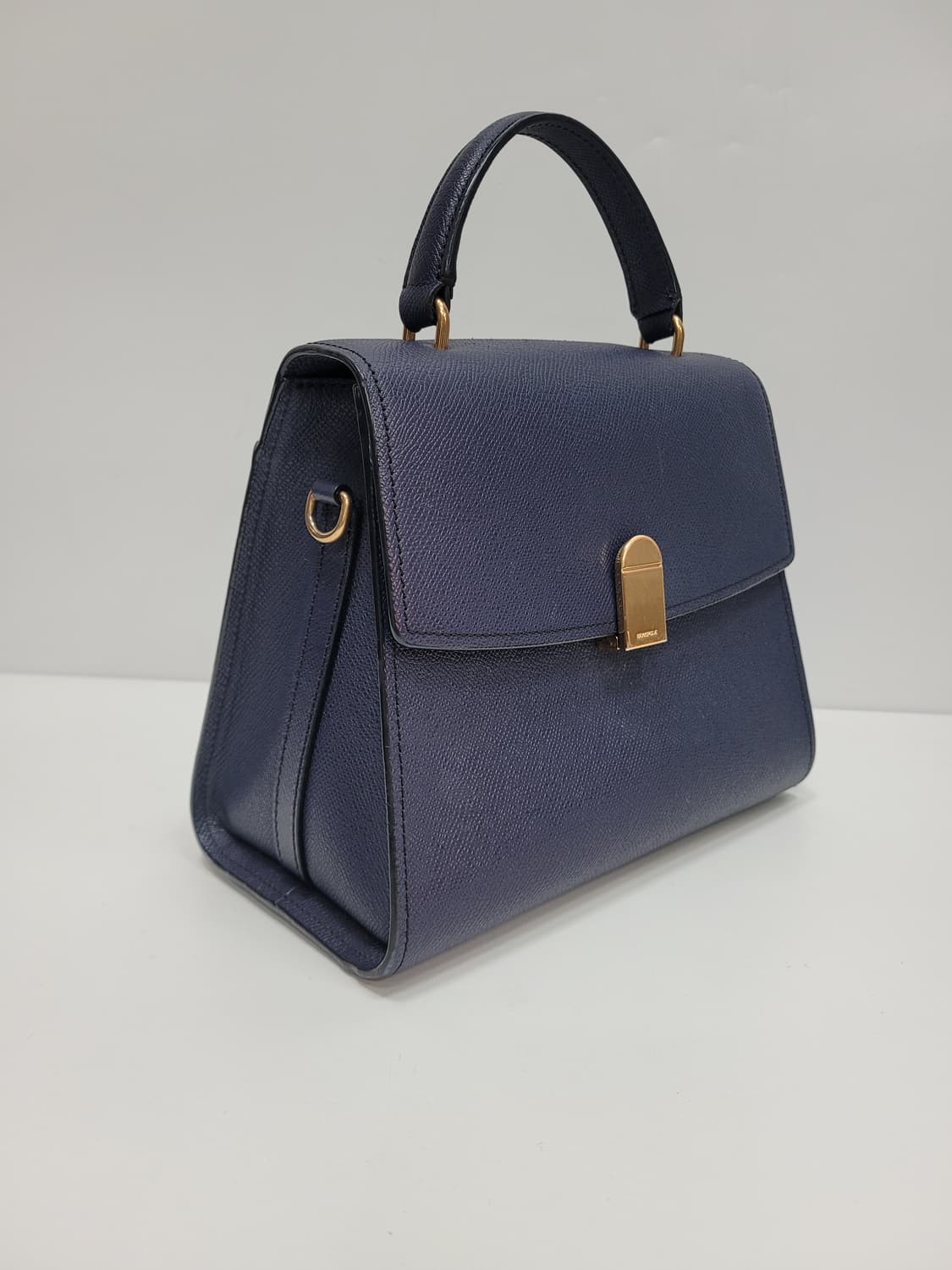 BEAN POLE 20FW 빈폴 블링 사첼백 / 가죽 블랙
 상품이미지1