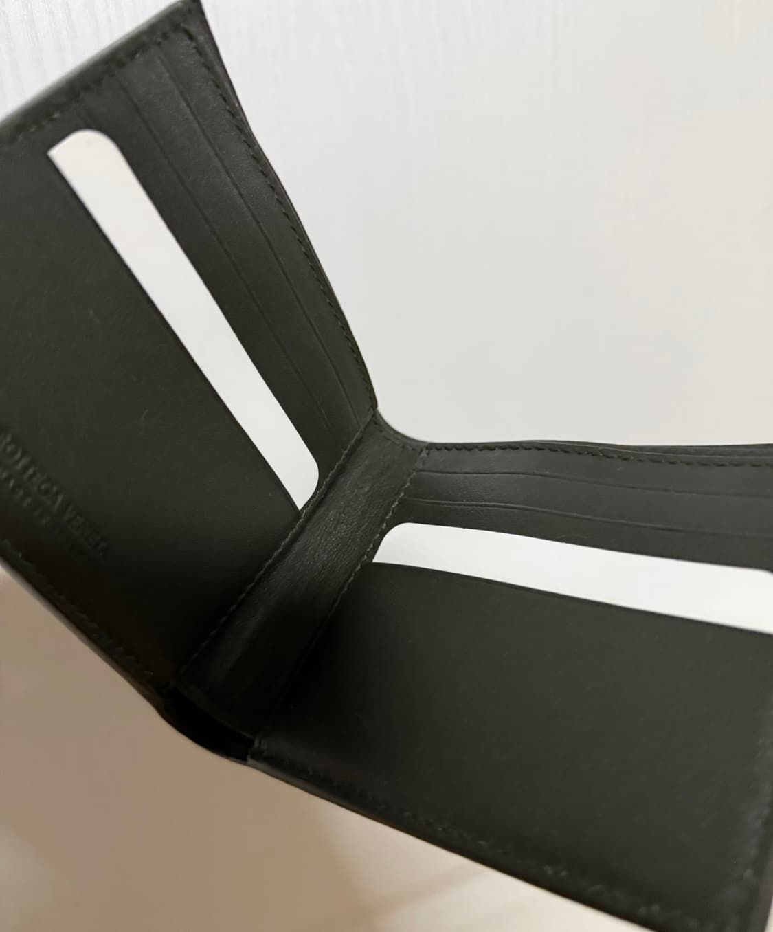 보테가베네타 인트레치아토 반지갑 상품이미지2