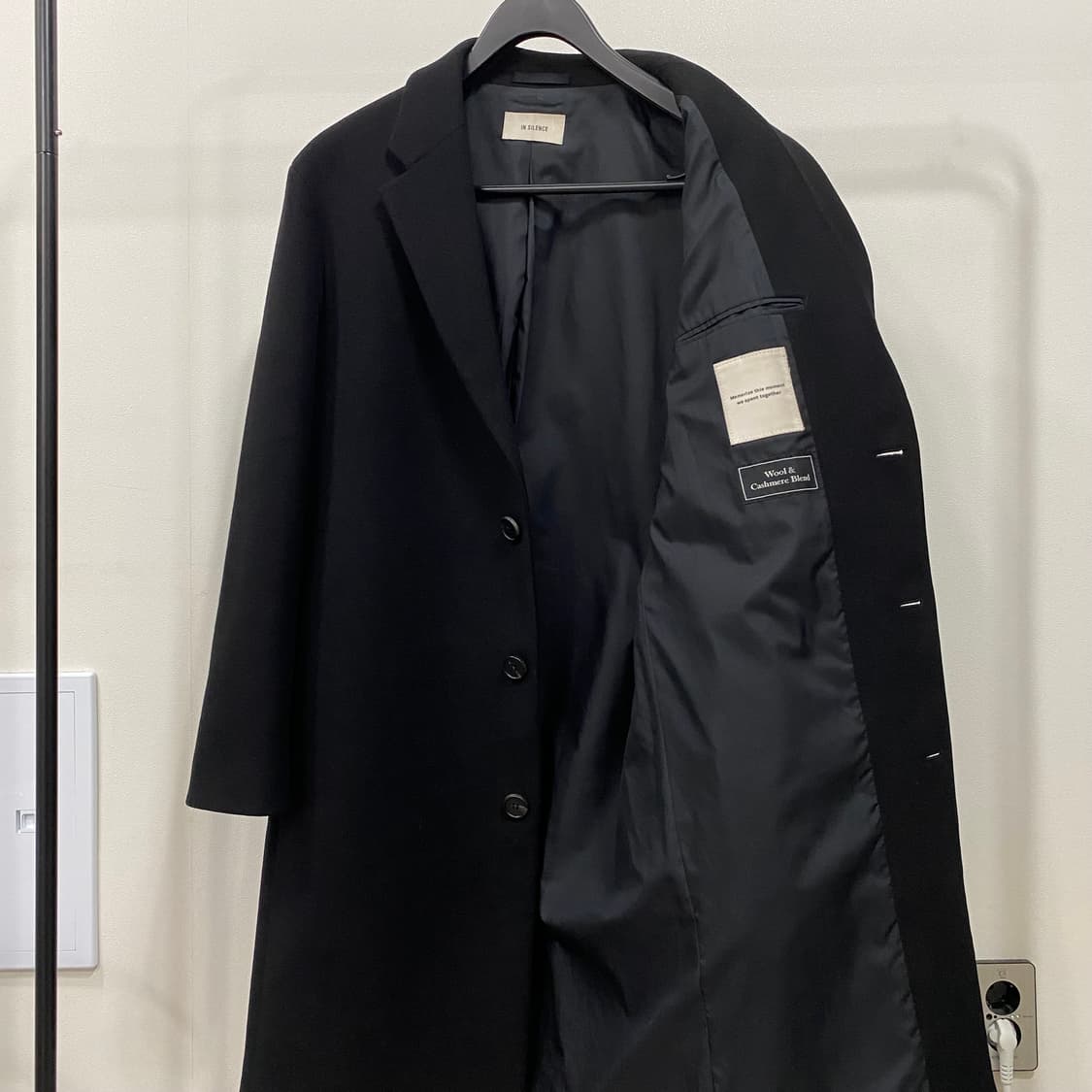 인사일런스 캐시미어 울 싱글 코트 블랙 상품이미지5