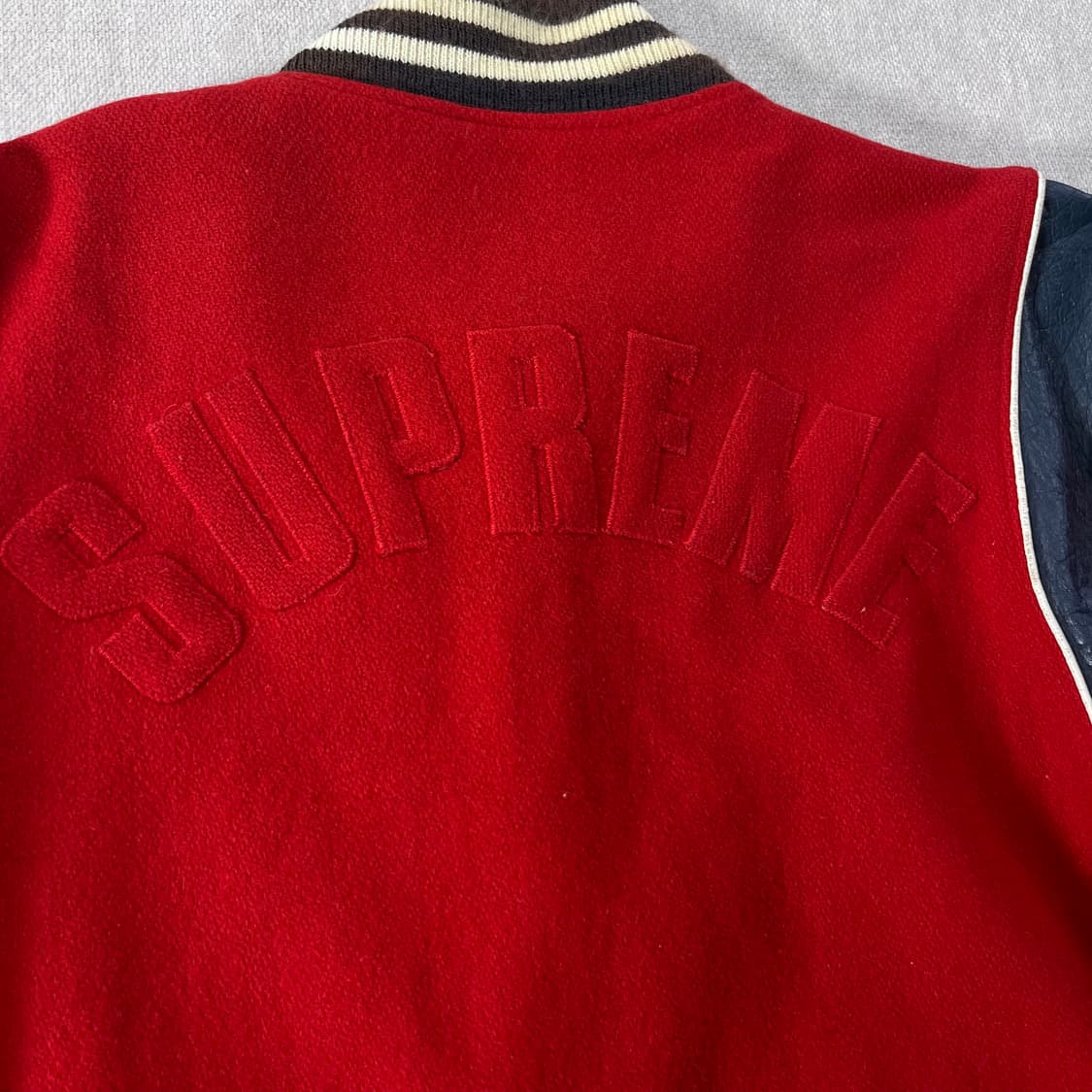 100 슈프림 02s 뉴욕 울 바시티 자켓 상품이미지5