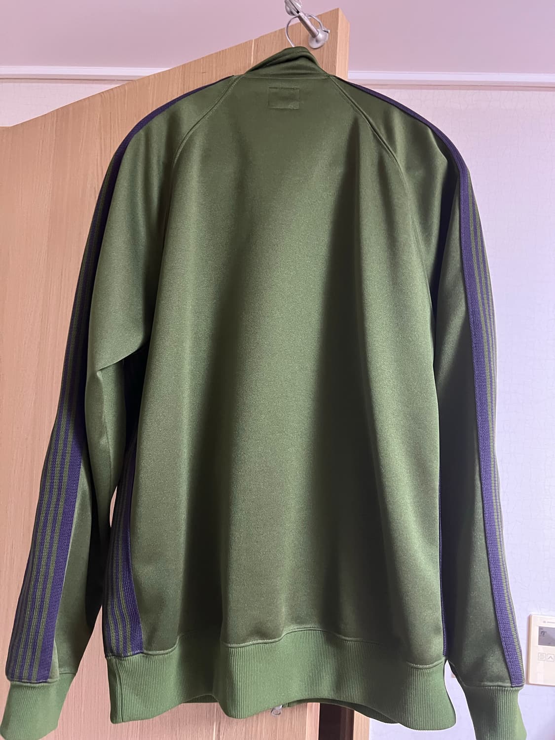 니들스 트랙 자켓 스무스 올리브 상품이미지2