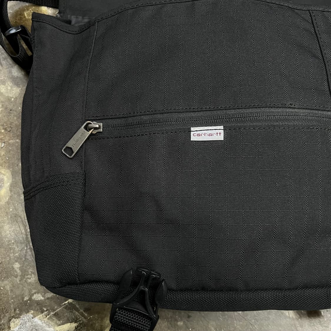 칼하트 메신저백 크로스백 가방 상품이미지5