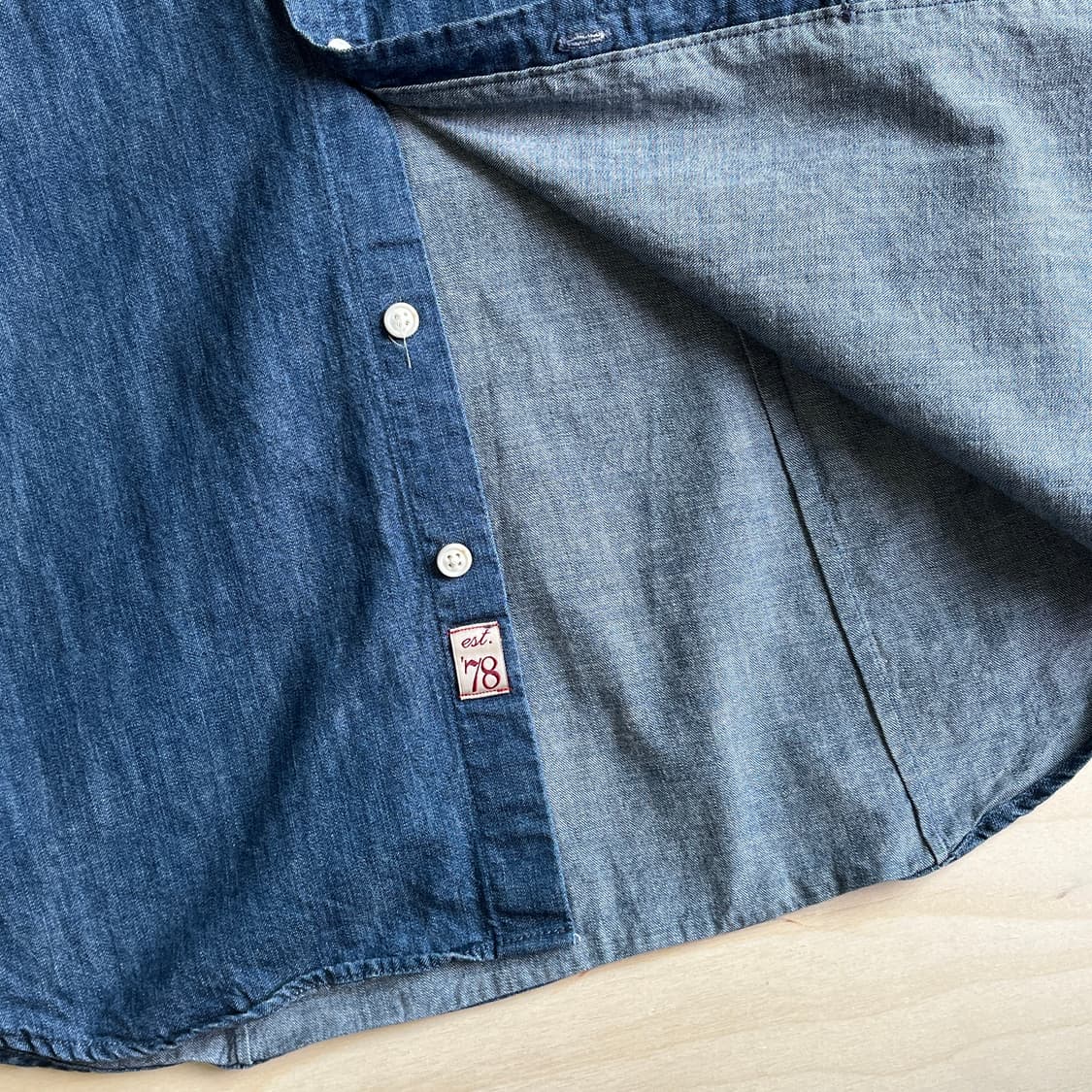 Banana Republic Chambray Shirts 상품이미지6