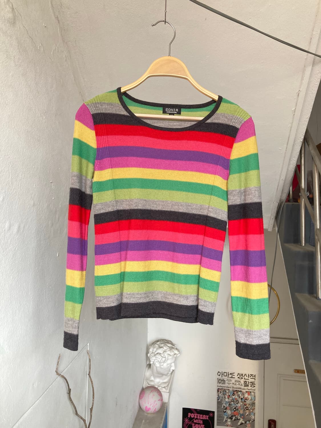 울 무지개 스트라이프 저스트핏 니트탑 상품이미지1