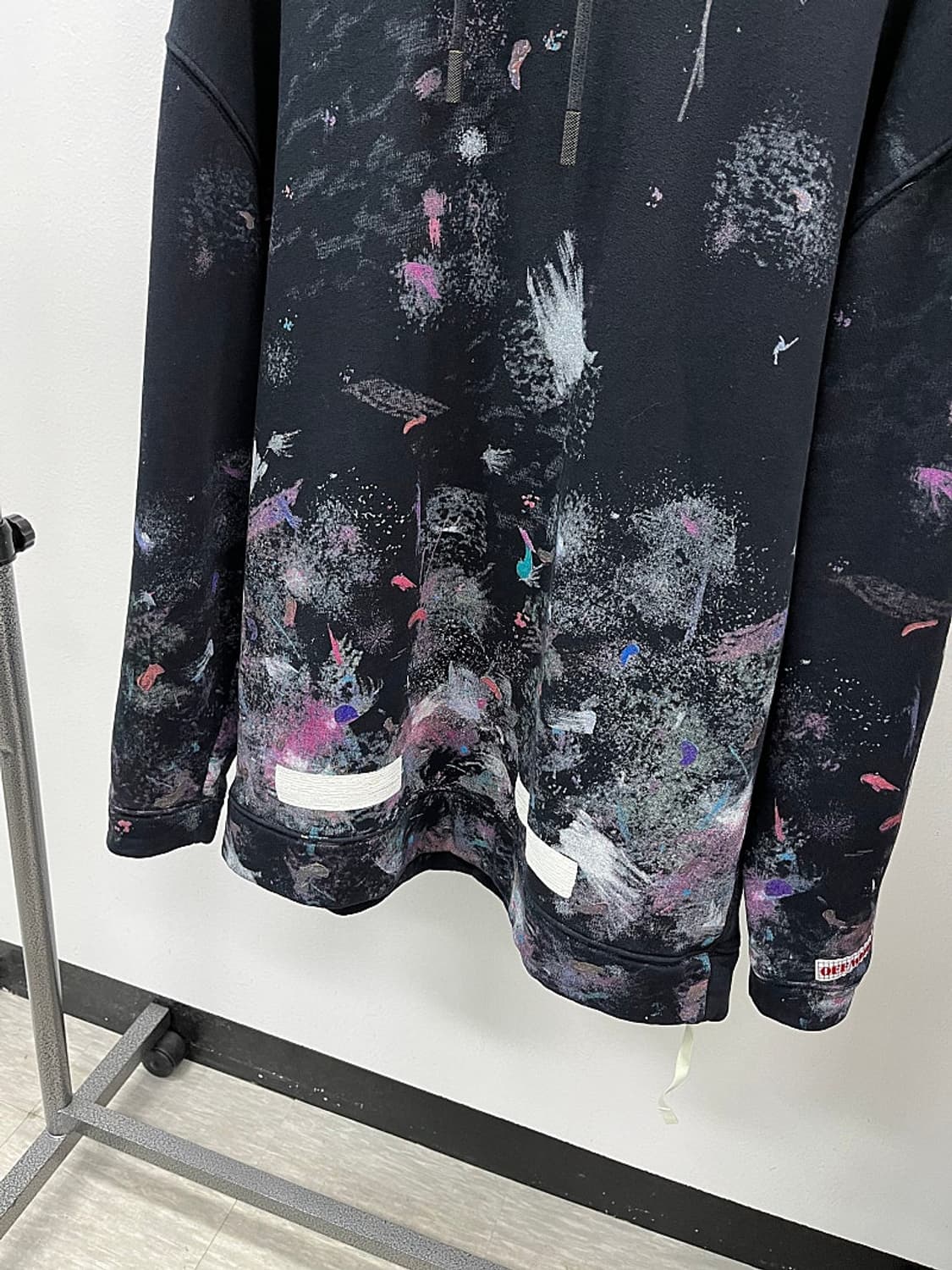 105) 오프화이트 갤럭시 후드티  상품이미지2