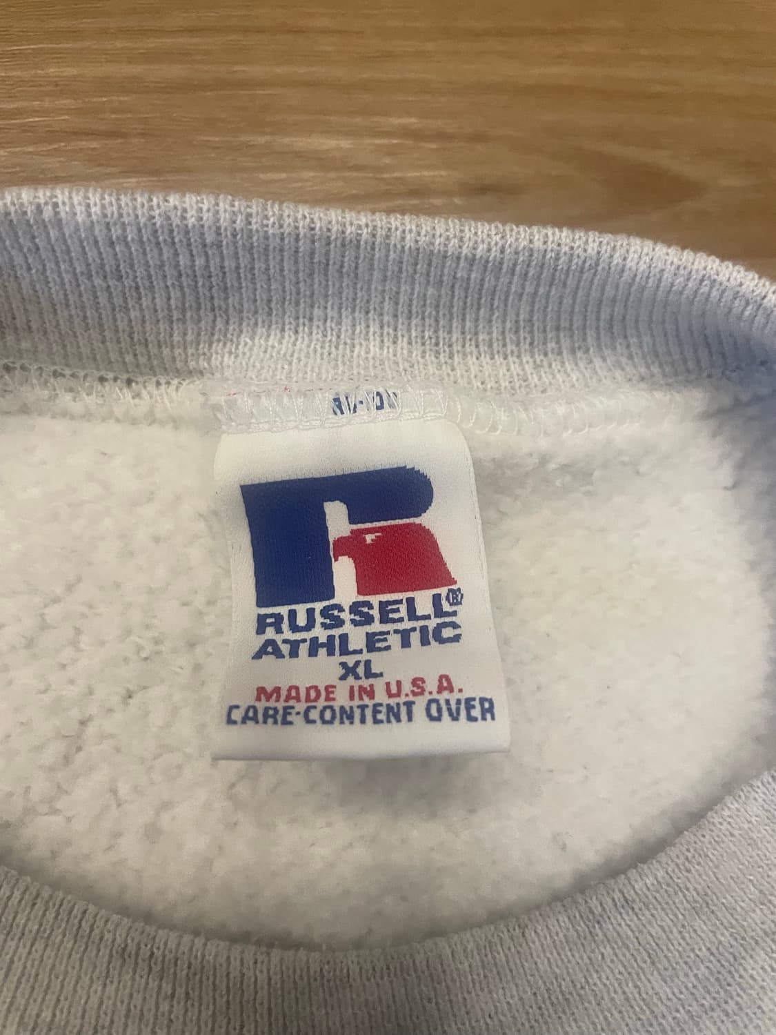 러셀 애슬레틱 그레이 맨투맨 상품이미지2