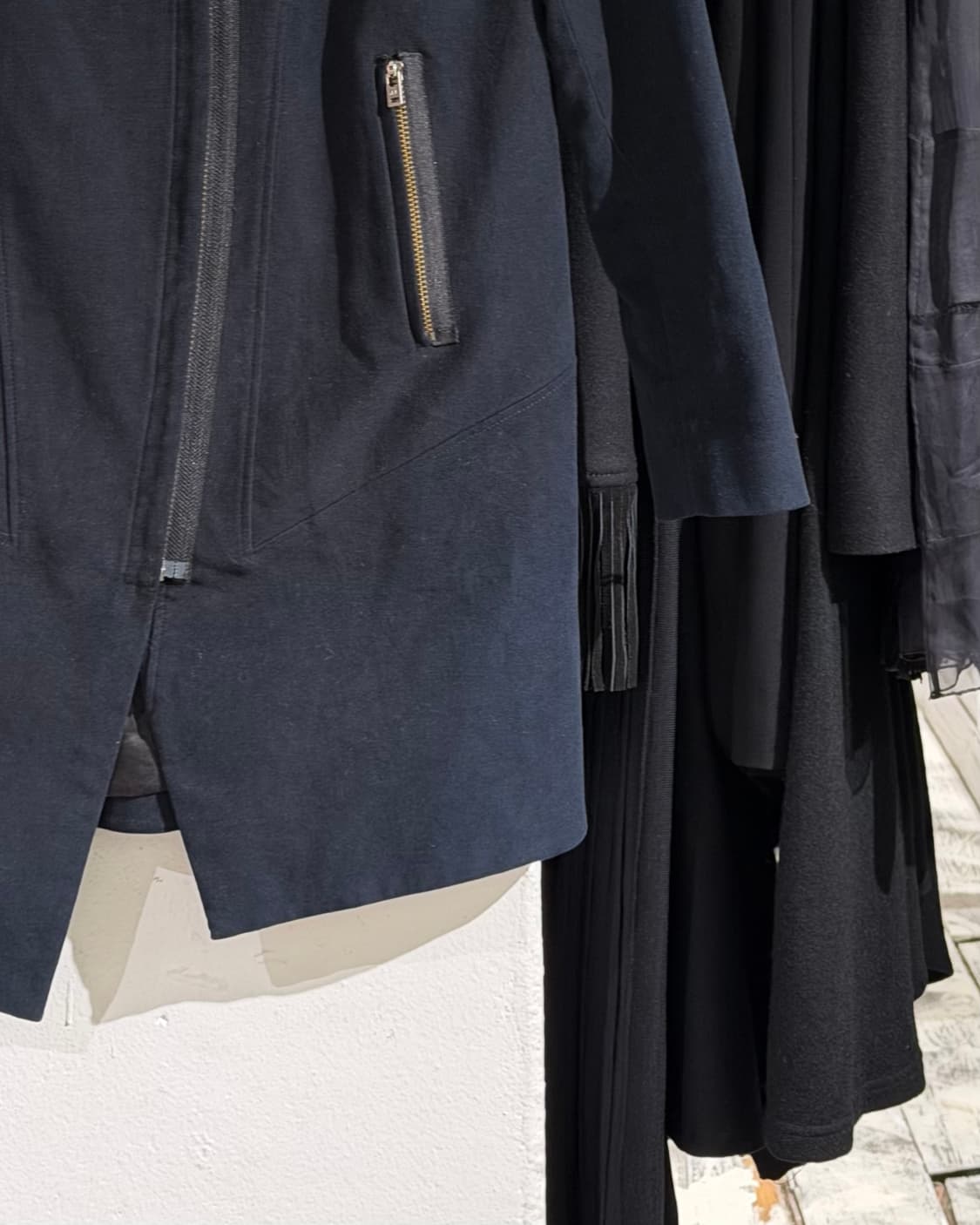 헬무트랭 네이비블랙 스웨이드 뒷트임 자켓 상품이미지6