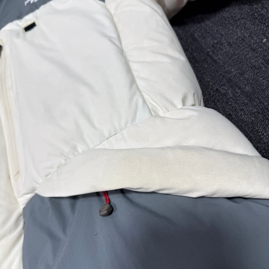 노스페이스 히말라야 회흰 대장 패딩 상품이미지6