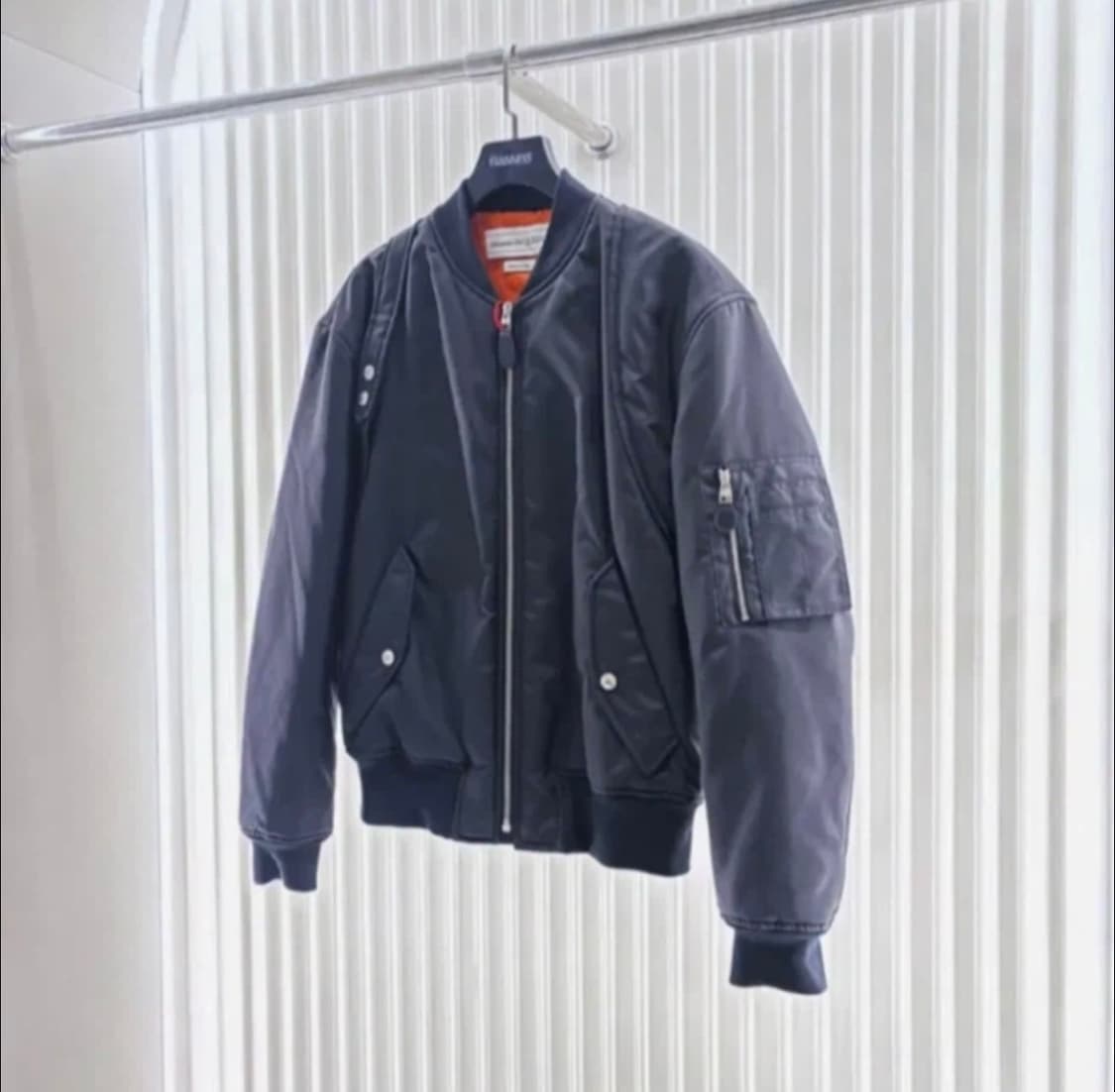 ALEXANDER MCQUEEN 알렉산더 맥퀸 봄버 자켓 상품이미지1