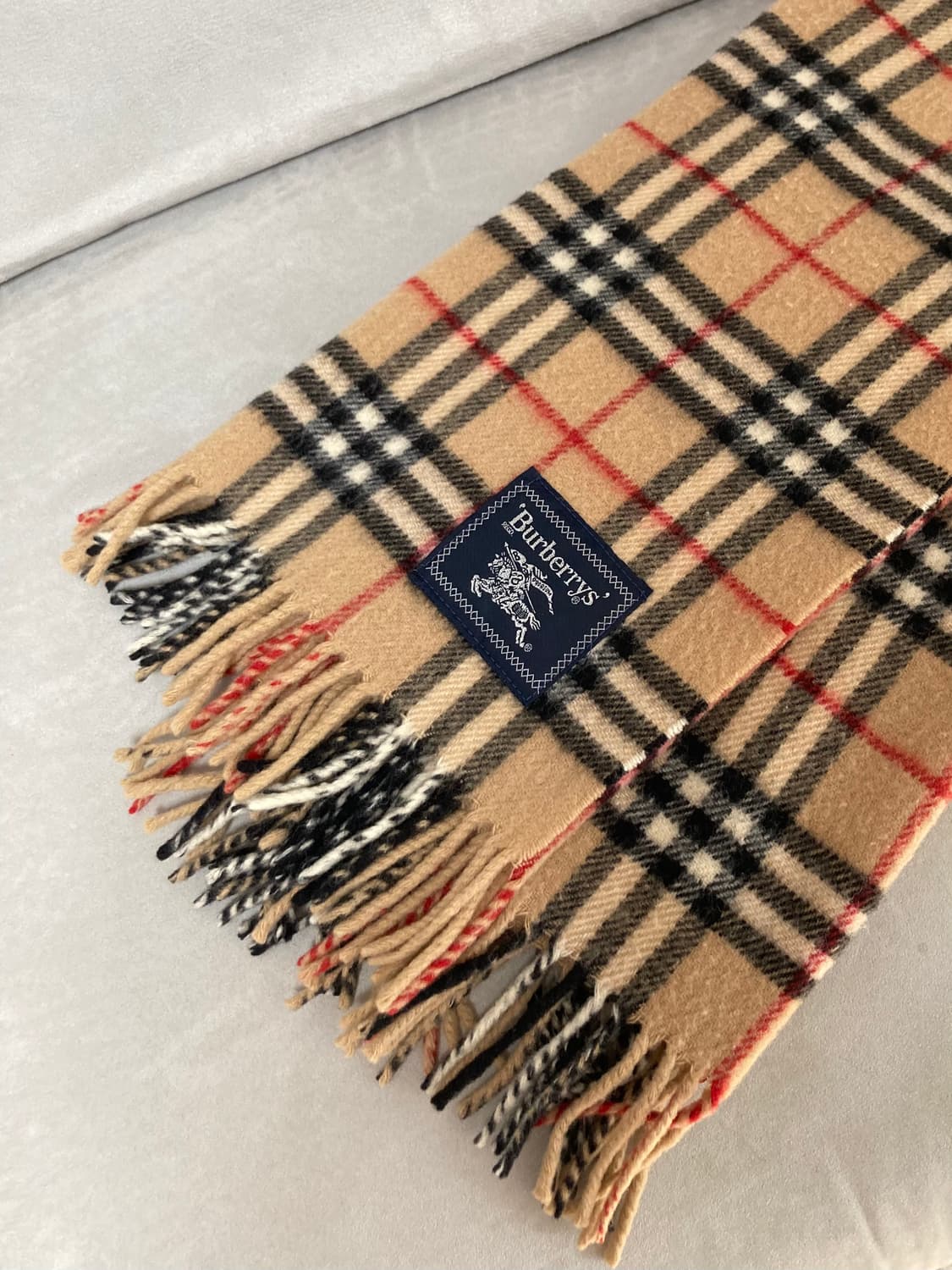 정품) 버버리 노바체크 울100 무릎담요 겸 숄 베이지 상품이미지3