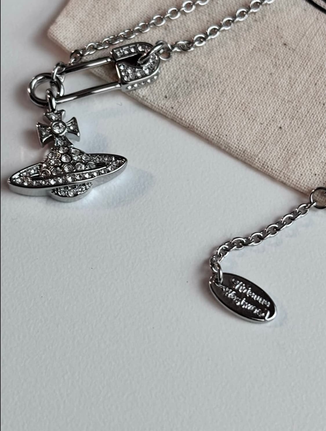 비비안웨스트우드 아카이브 큐빅 세이프티핀 orb 팬던트 목걸이 상품이미지2