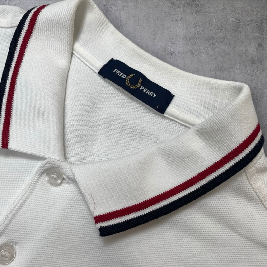 프레드페리 Fred perry 화이트 트윈팁 자수로고 반팔 카라티 L 상품이미지2