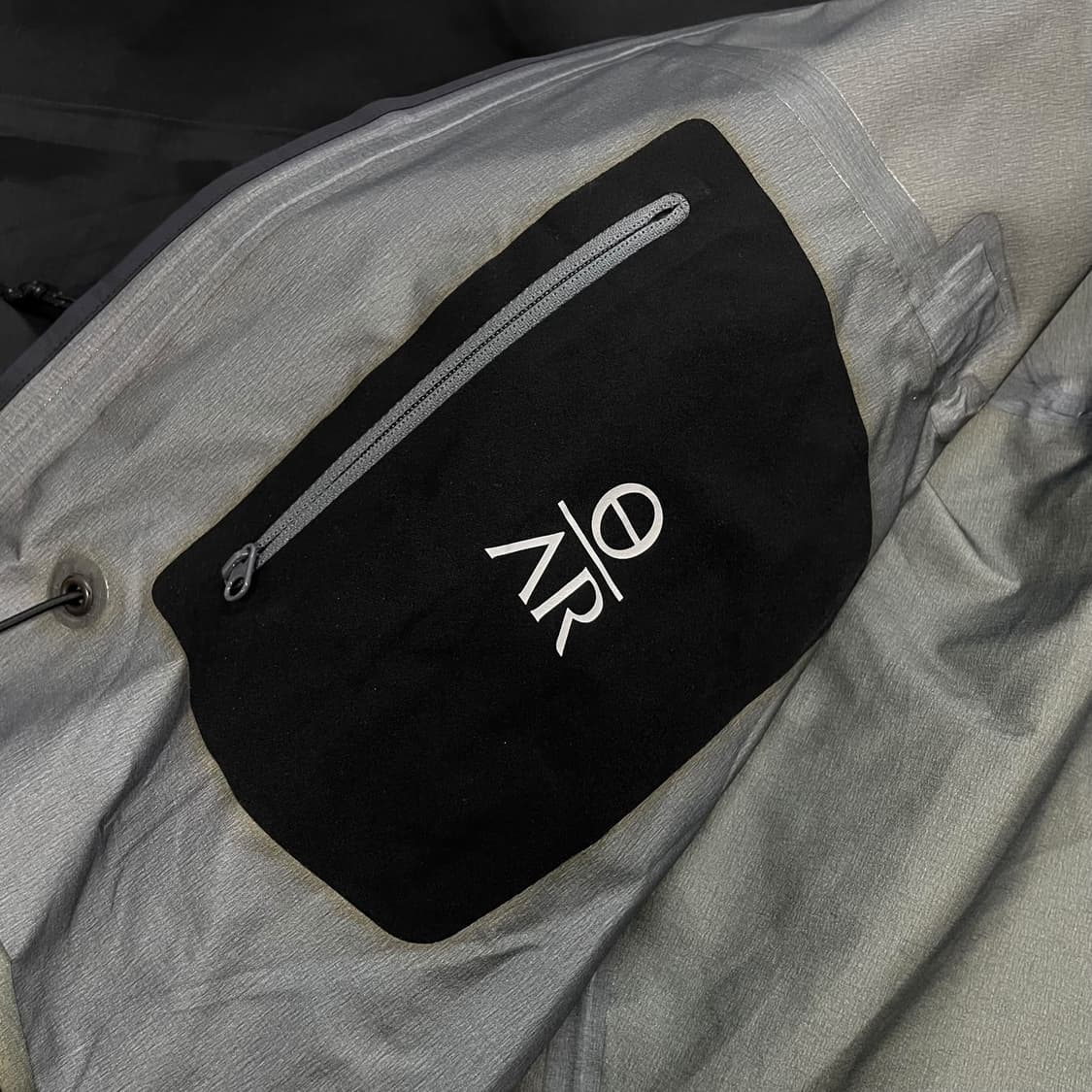 아크테릭스 Arcteryx theta AR 고어텍스 자켓 블랙 상품이미지5