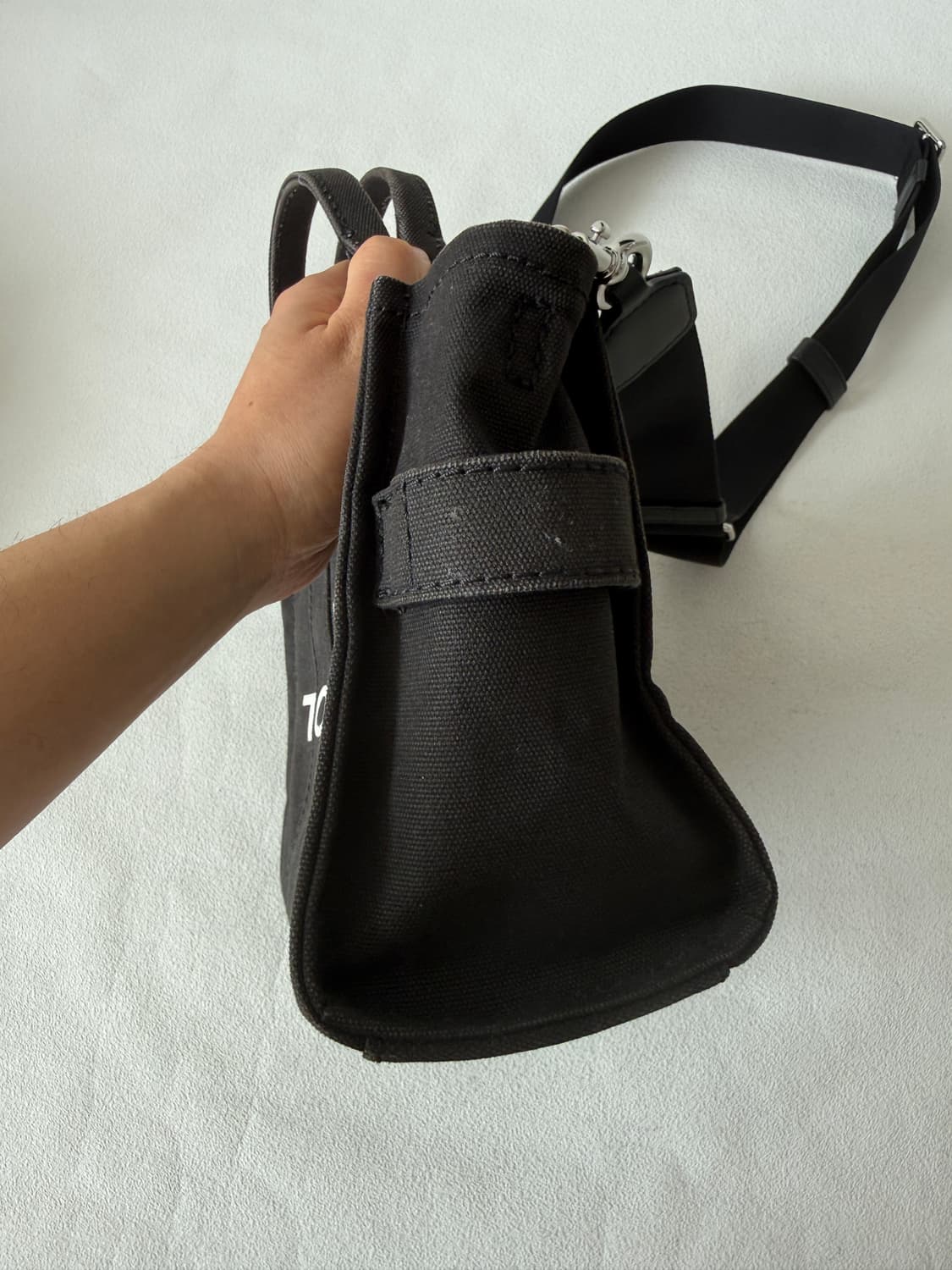 마크 제이콥스(Marc Jacobs) 캔버스 더 토트백 상품이미지3