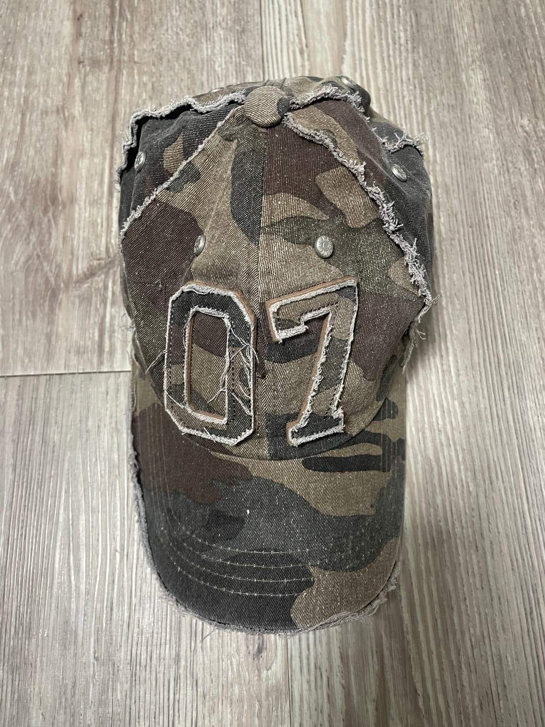 홀리넘버세븐 카모플라주 07패치 볼캡 카키 상품이미지1