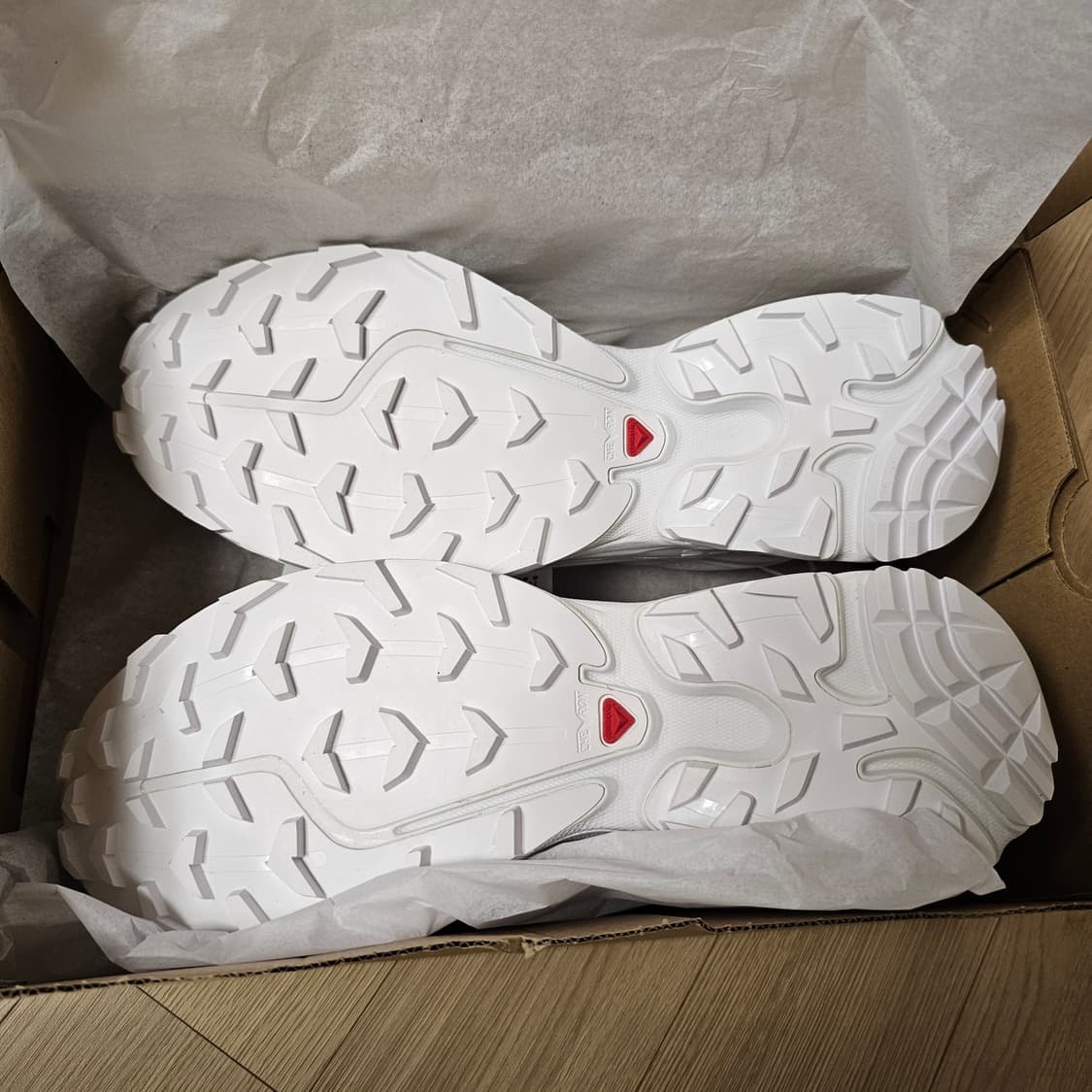 280 새제품 살로몬 XT-6 ADV 화이트 L41252900 남자 신발 상품이미지5