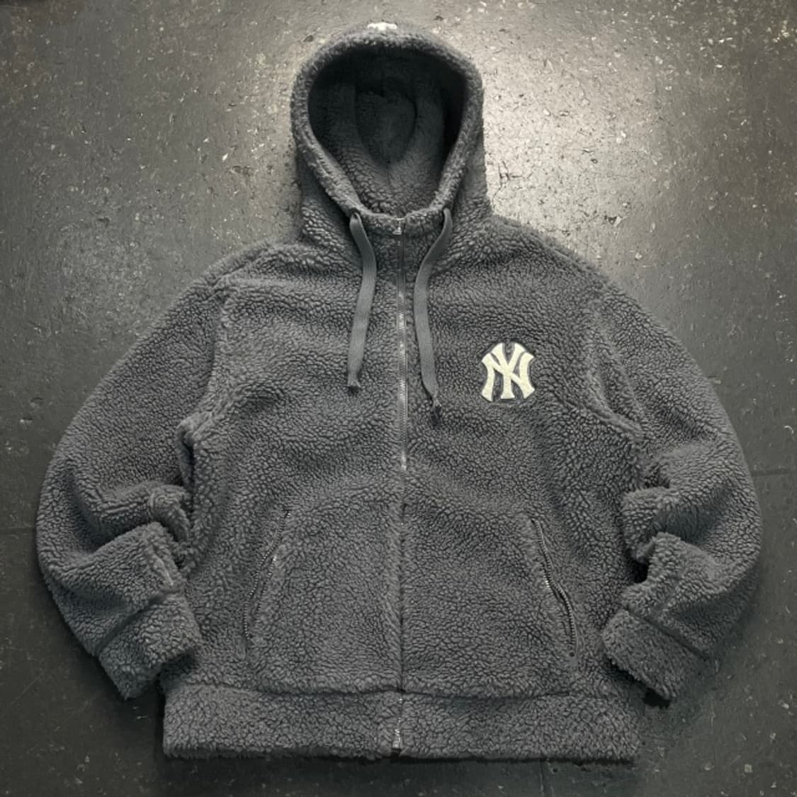 100 MLB 뉴욕 양키즈 뽀글이 후리스  상품이미지1